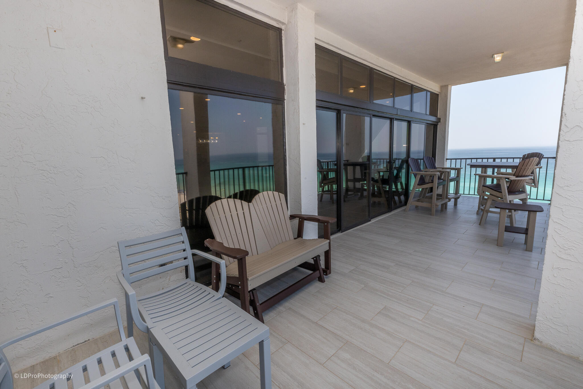 REGENCY TOWERS - Residential