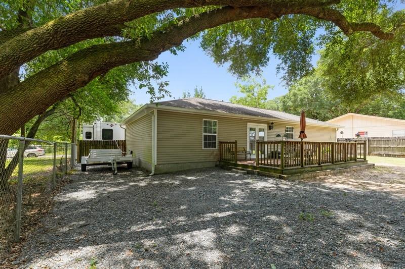 MORRIS ADDN TO CRESTVIEW - Residential