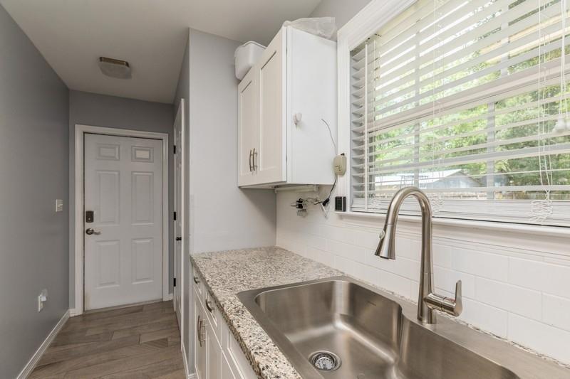 MORRIS ADDN TO CRESTVIEW - Residential