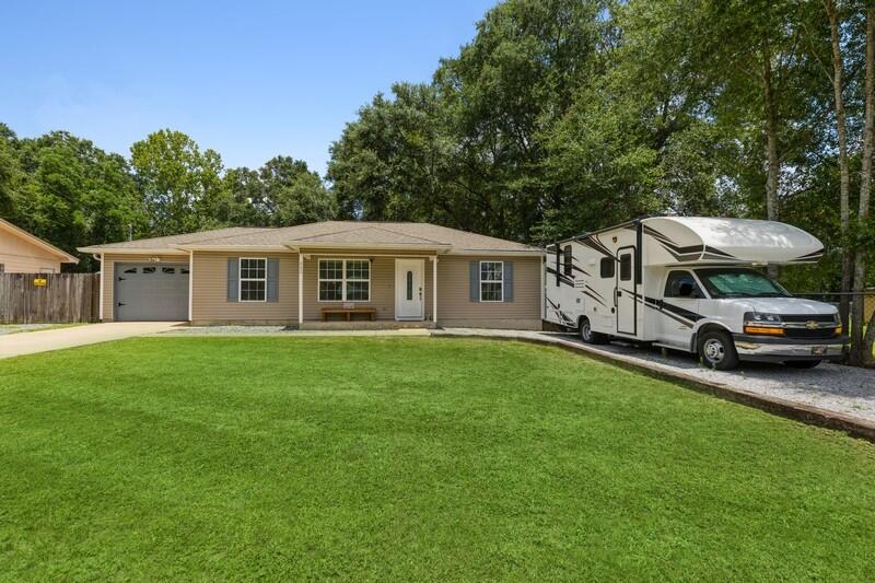 MORRIS ADDN TO CRESTVIEW - Residential