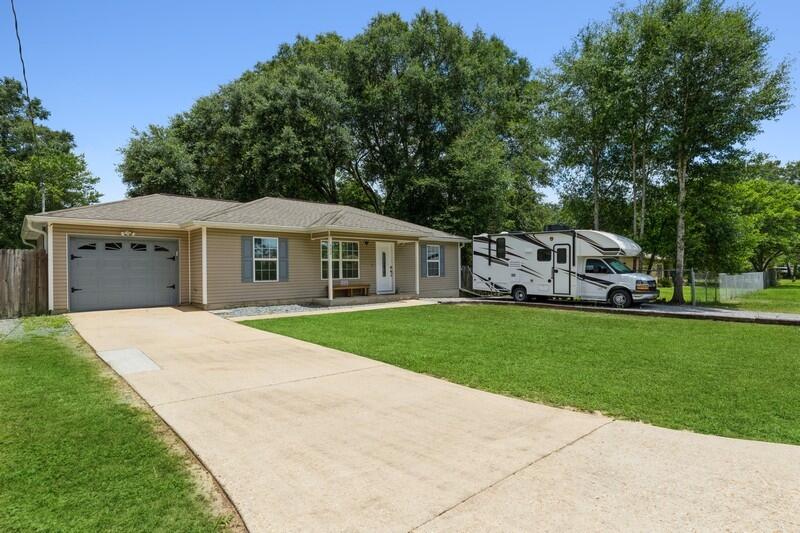 MORRIS ADDN TO CRESTVIEW - Residential