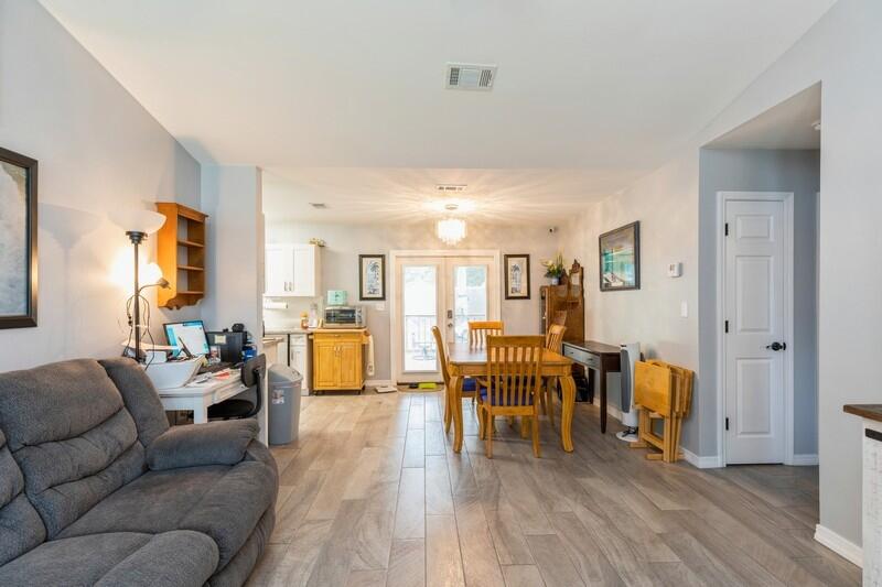 MORRIS ADDN TO CRESTVIEW - Residential