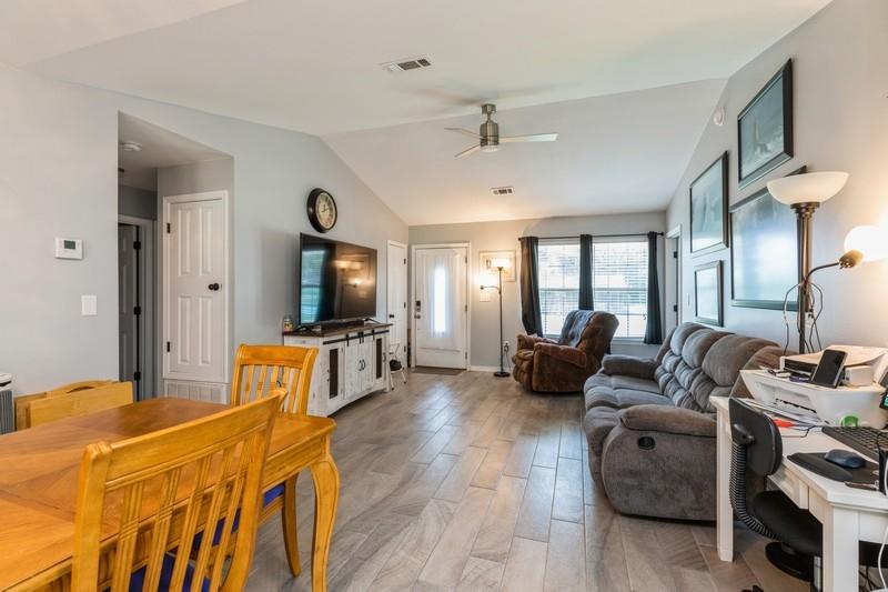 MORRIS ADDN TO CRESTVIEW - Residential