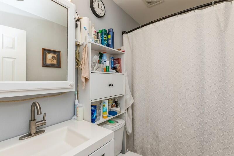 MORRIS ADDN TO CRESTVIEW - Residential