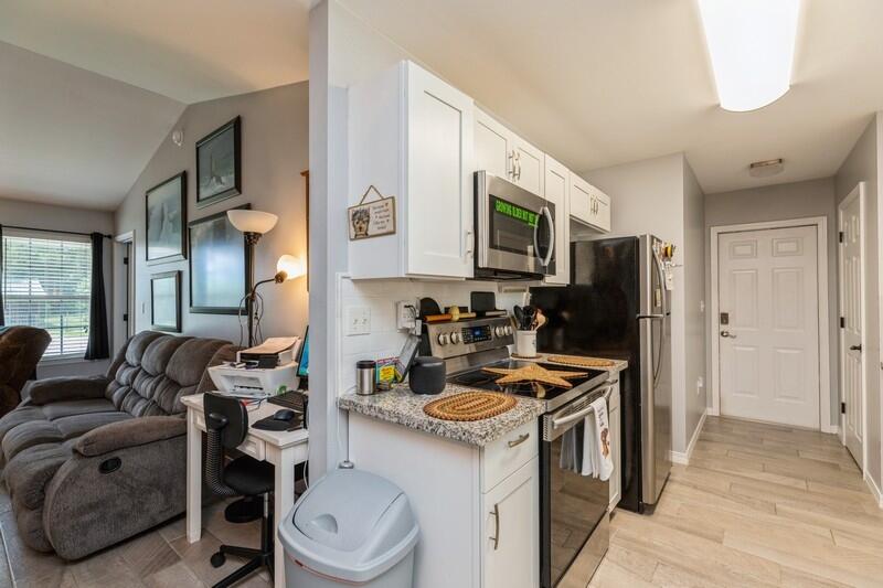 MORRIS ADDN TO CRESTVIEW - Residential