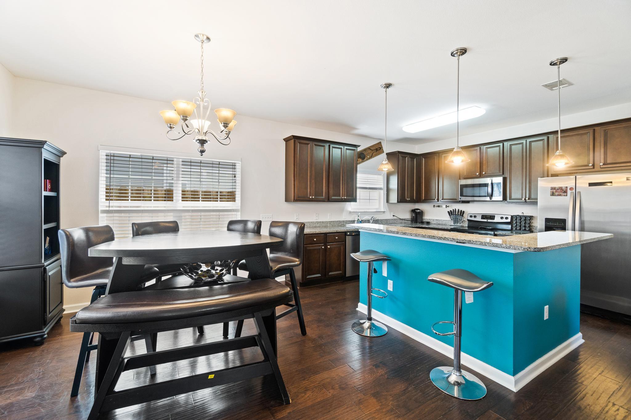 REDWOOD VILLAGE - Residential