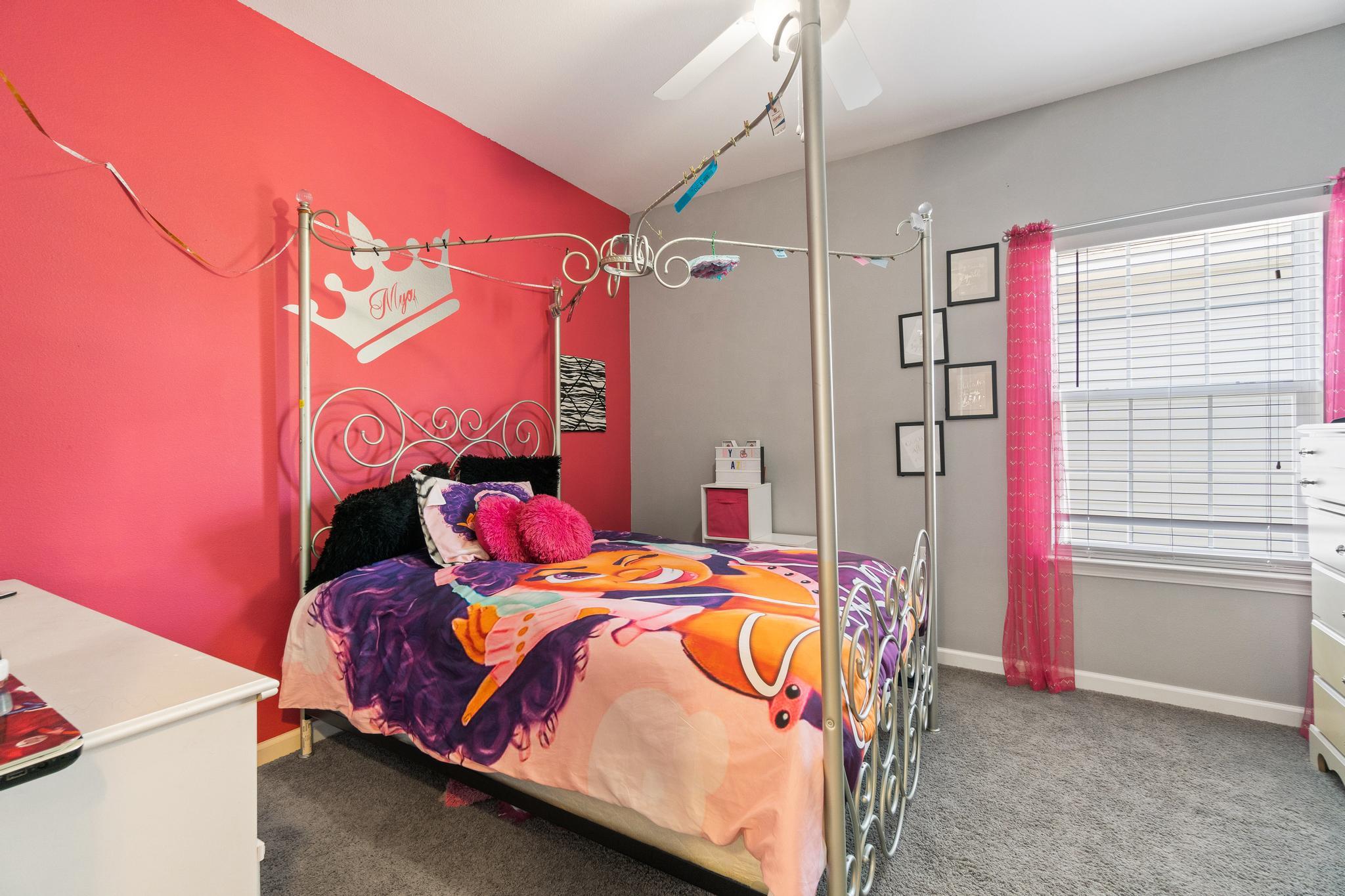 REDWOOD VILLAGE - Residential