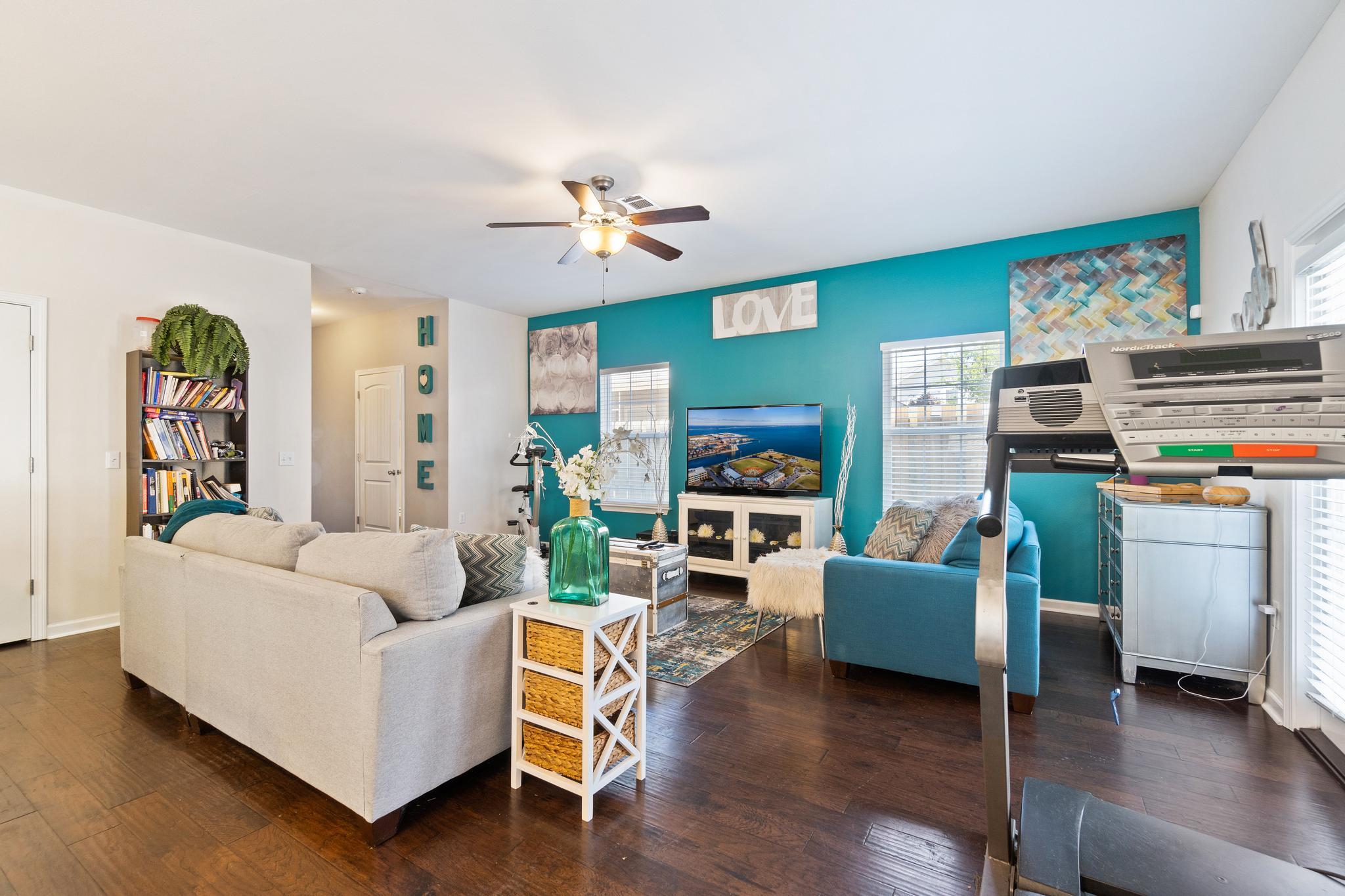 REDWOOD VILLAGE - Residential