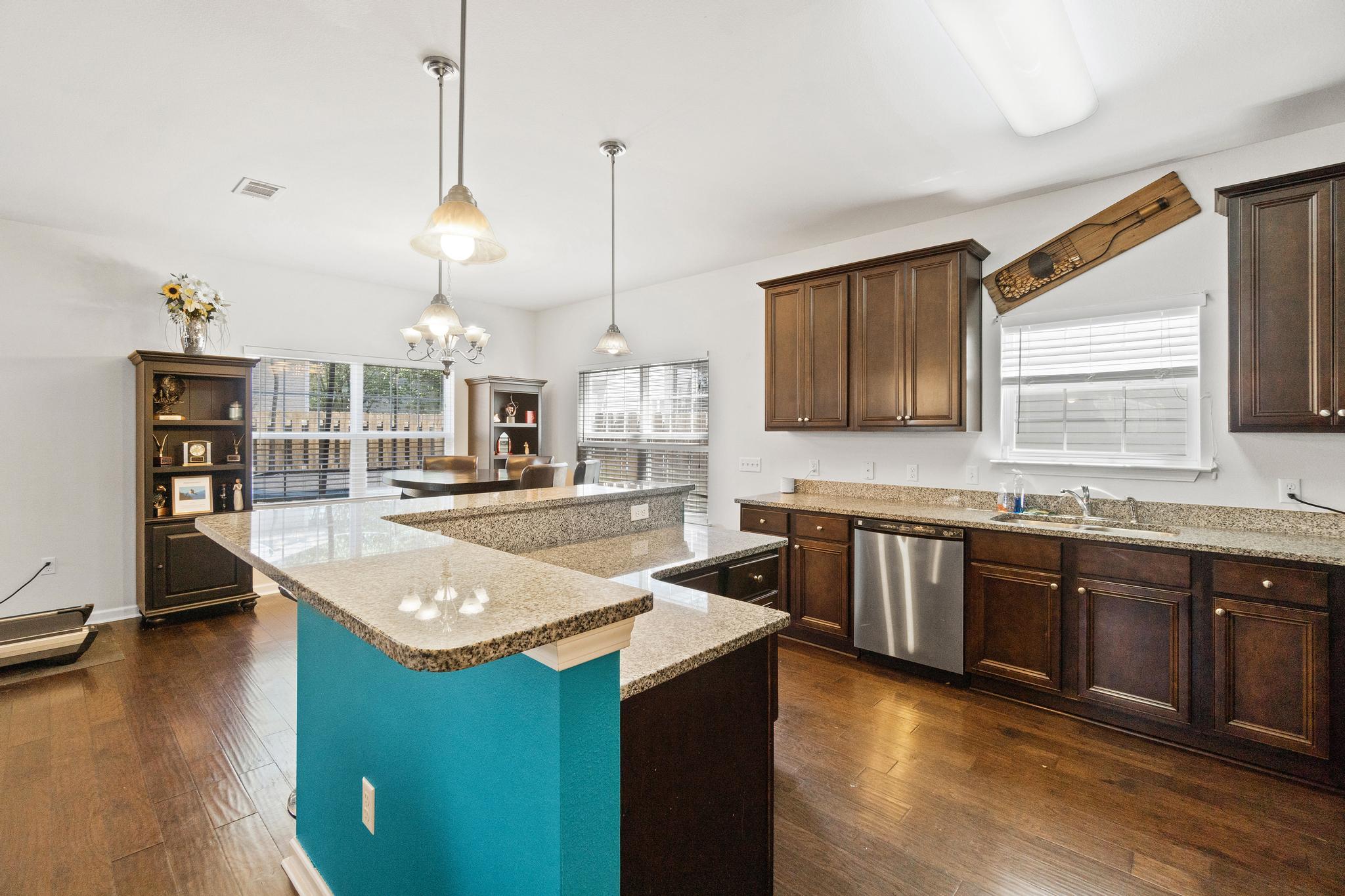 REDWOOD VILLAGE - Residential