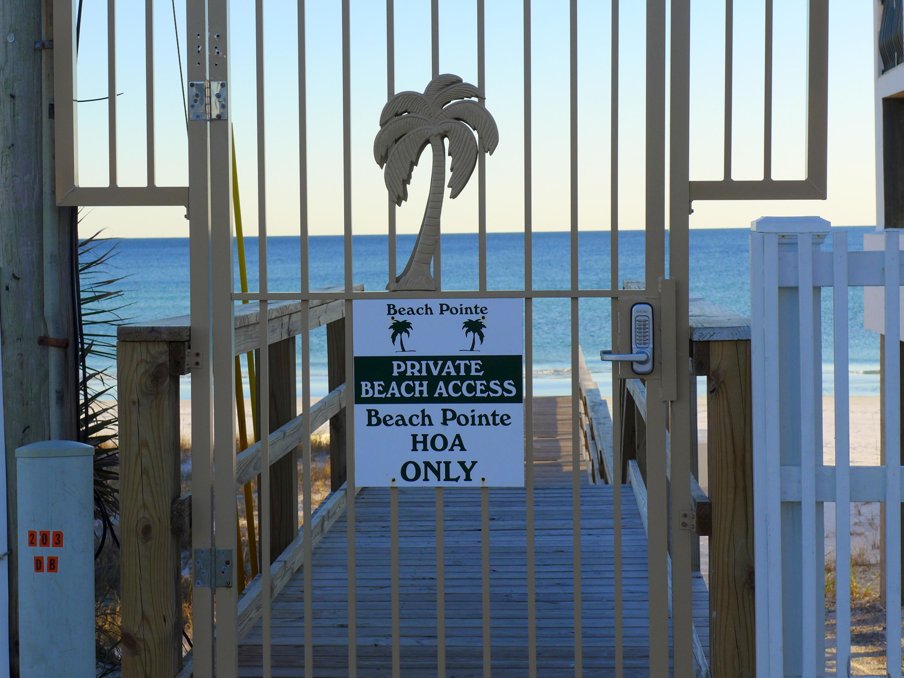 BEACH POINTE T/H - Residential