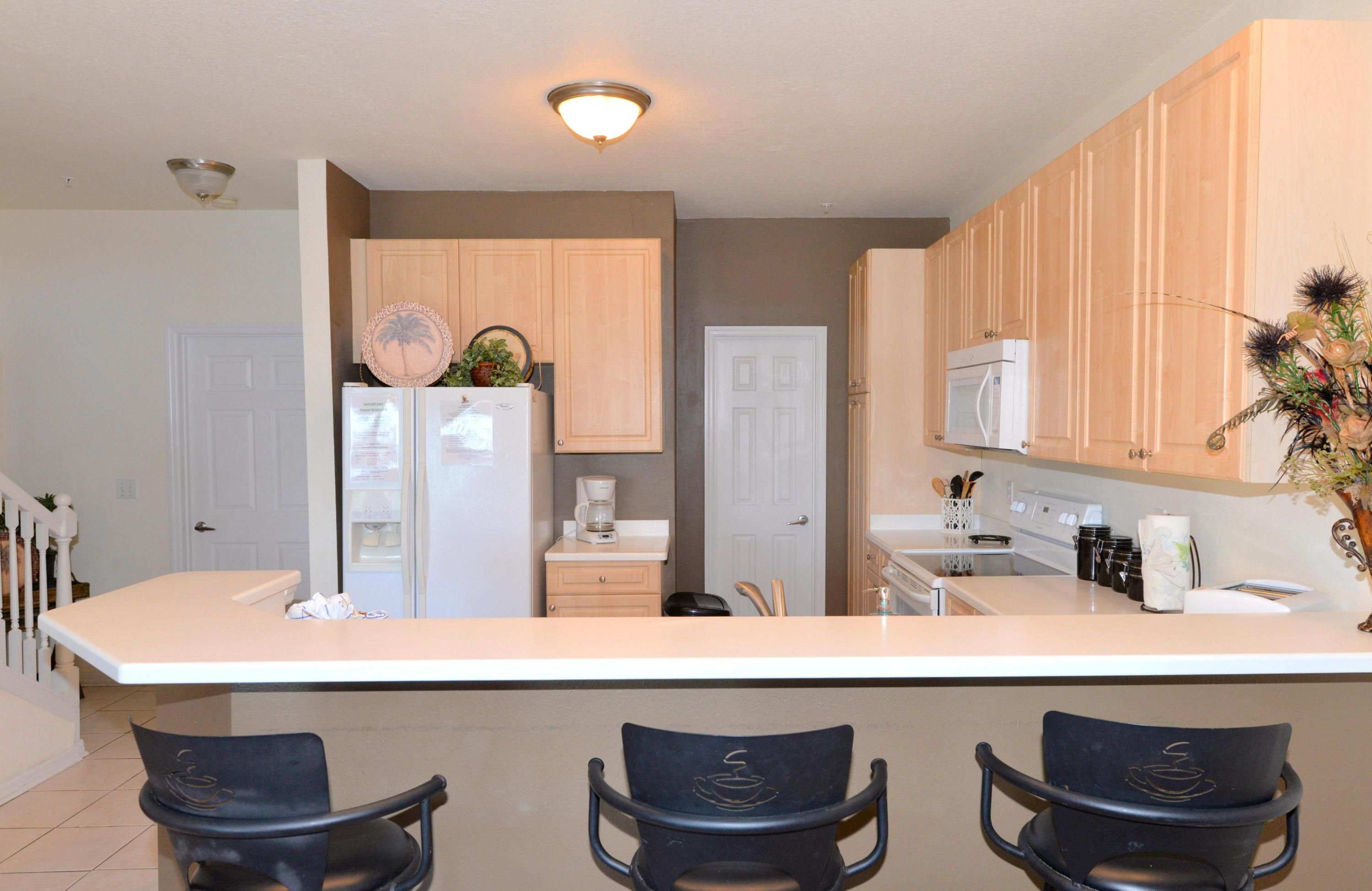 BEACH POINTE T/H - Residential