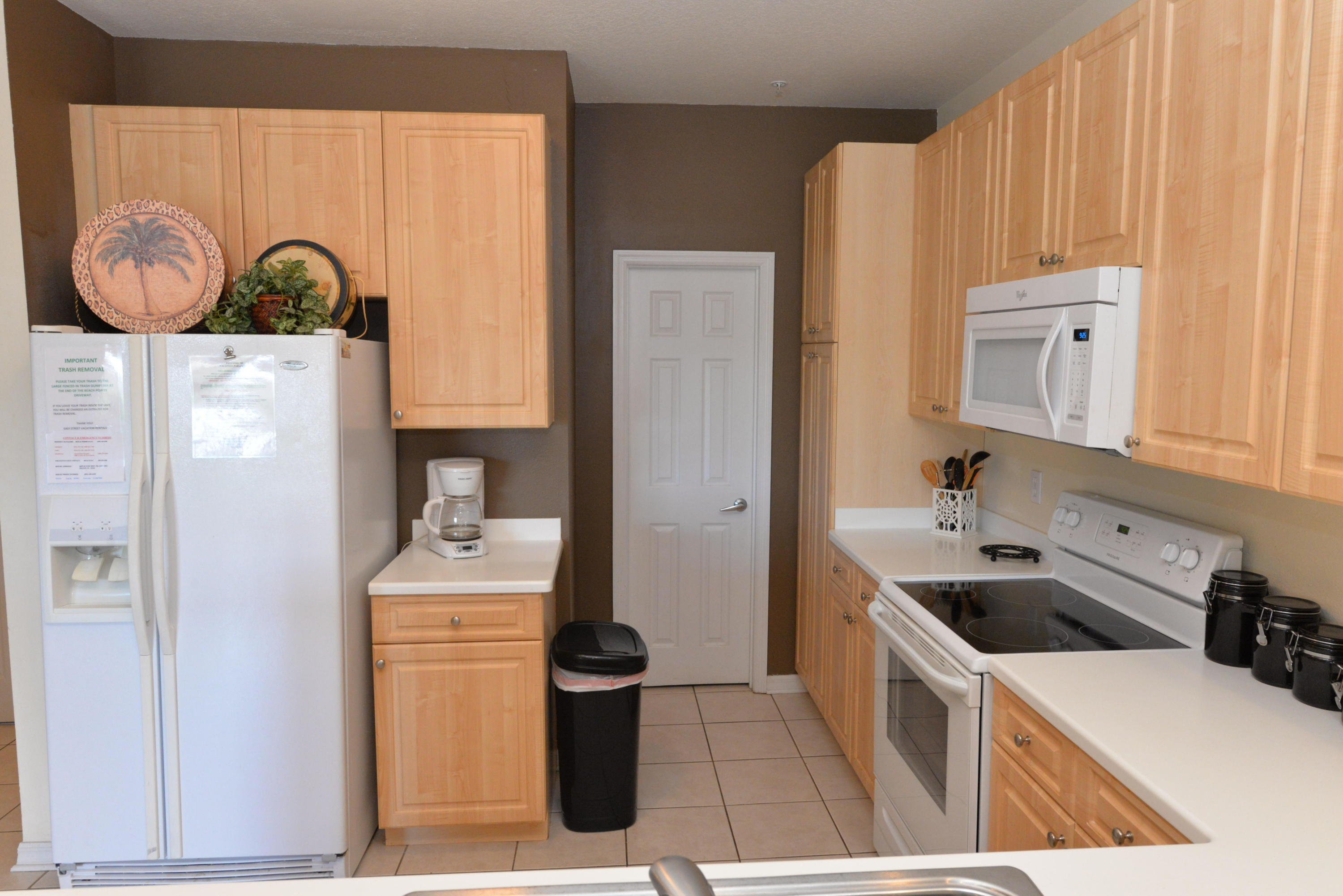 BEACH POINTE T/H - Residential