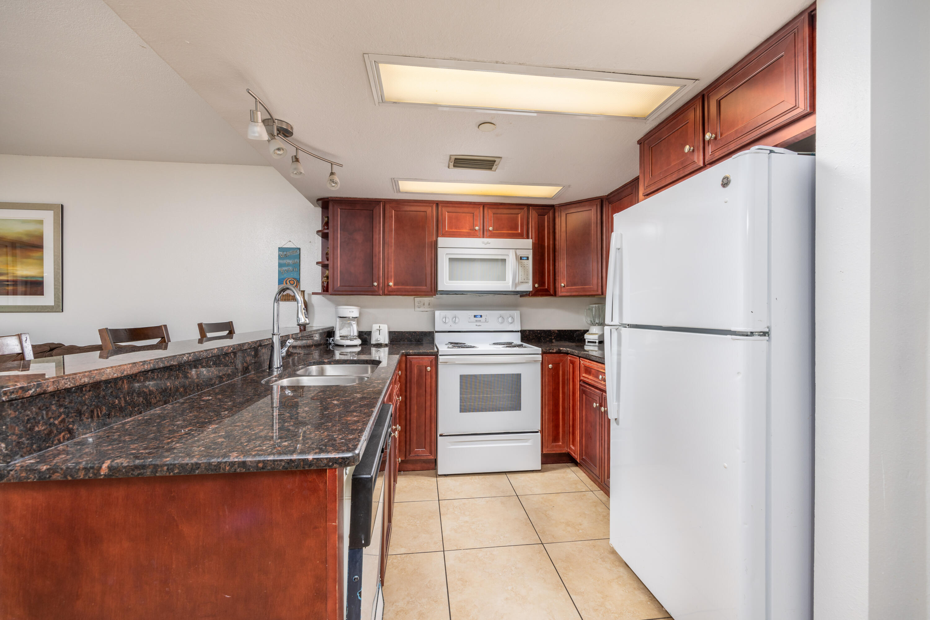 CABANA CLUB CONDO - Residential