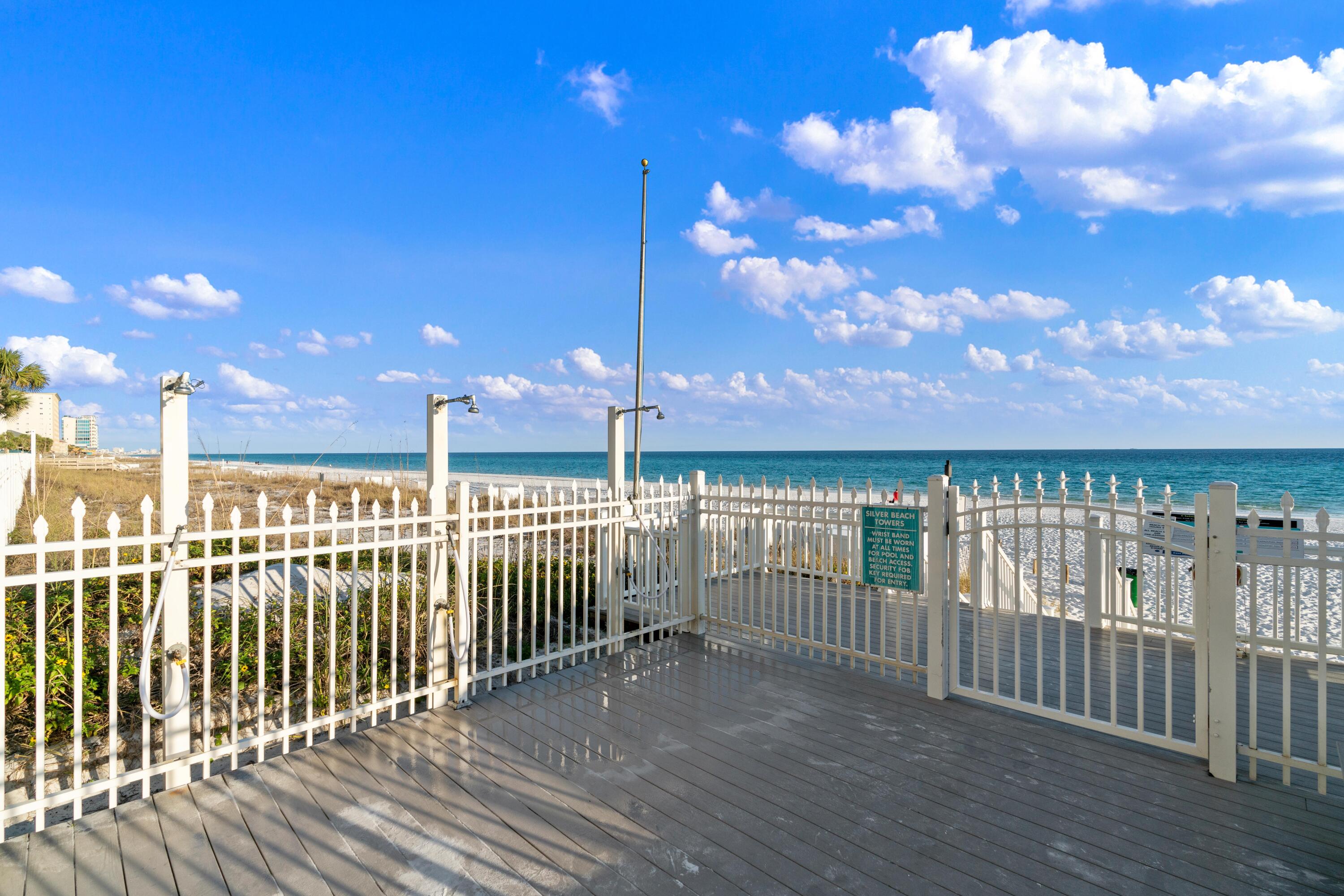 SILVER BEACH TOWERS - Residential