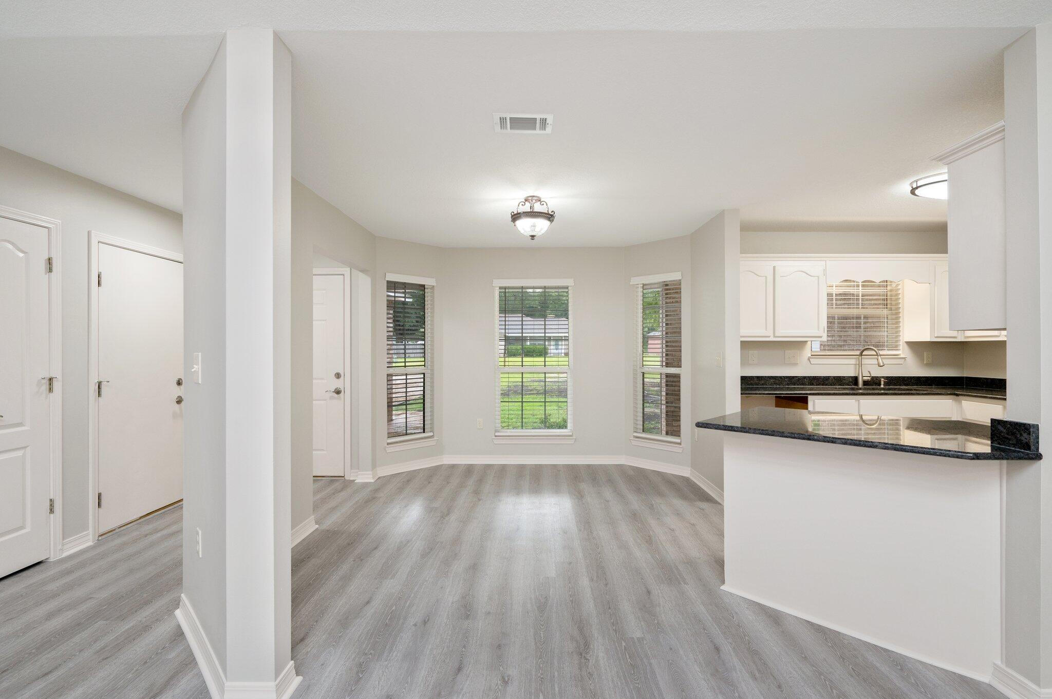 DEER VALLEY ESTATES LOT 3 - Residential