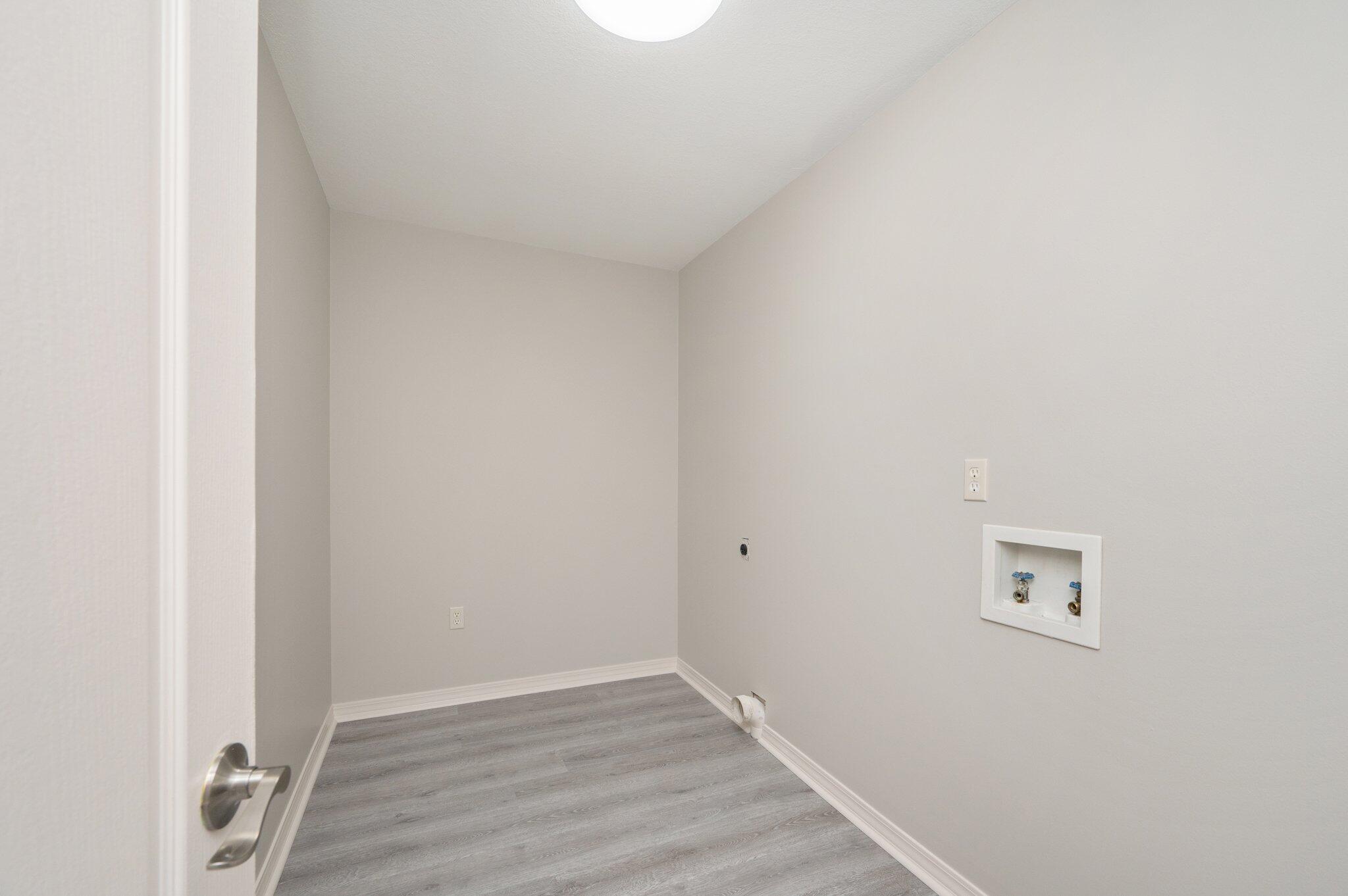 DEER VALLEY ESTATES LOT 3 - Residential