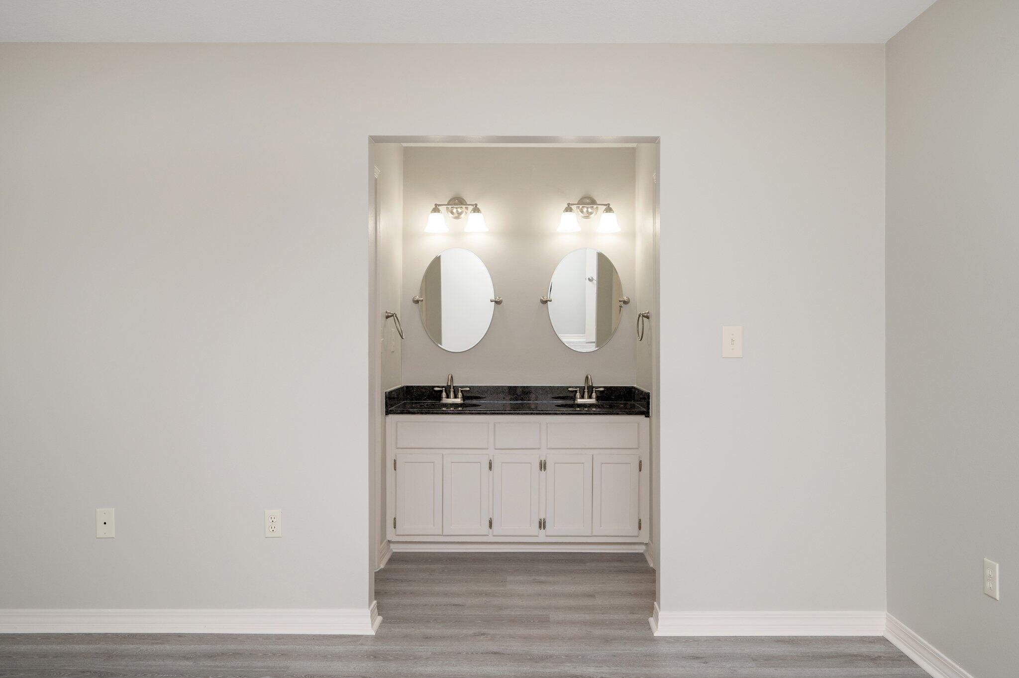 DEER VALLEY ESTATES LOT 3 - Residential