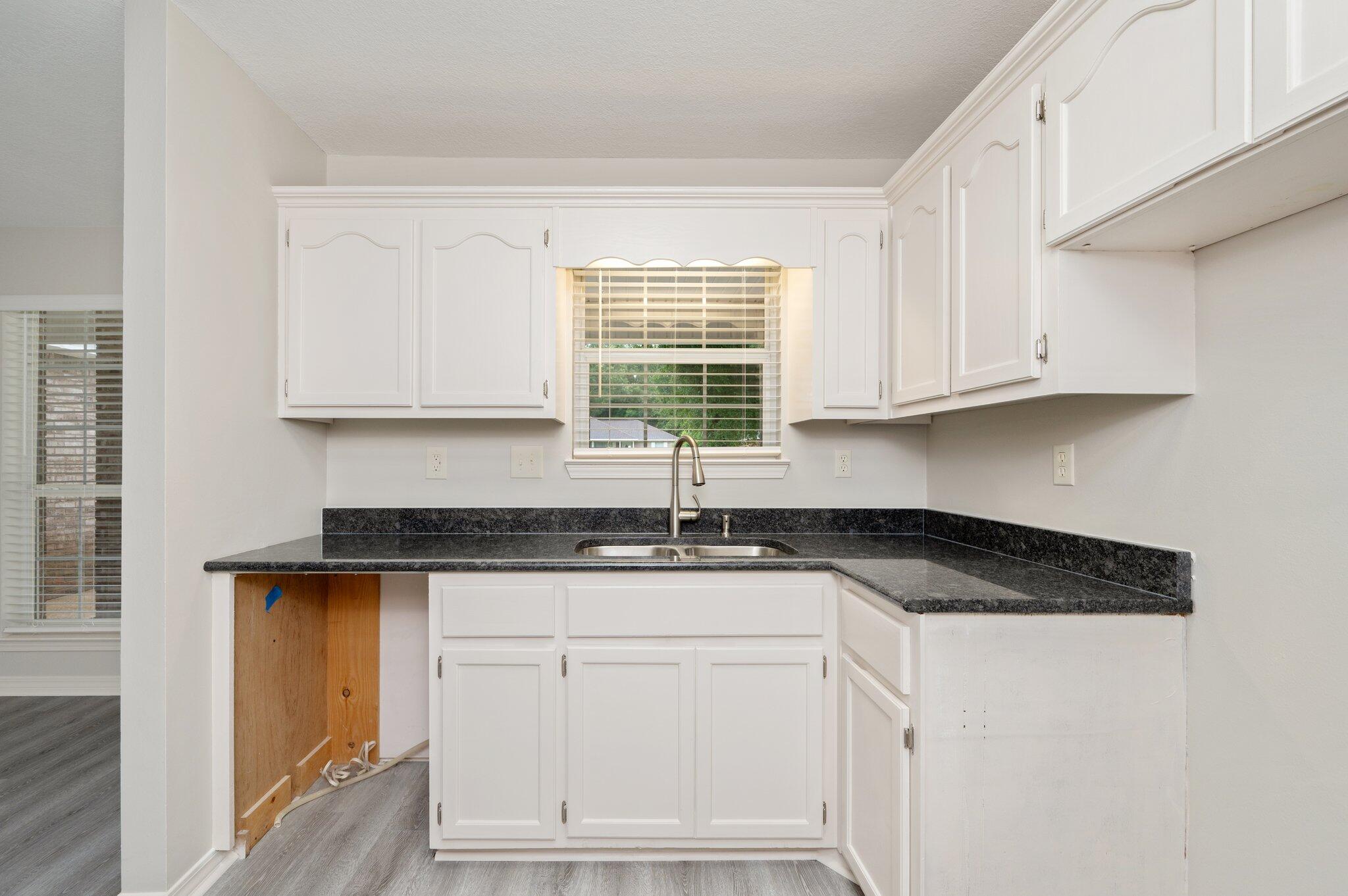 DEER VALLEY ESTATES LOT 3 - Residential