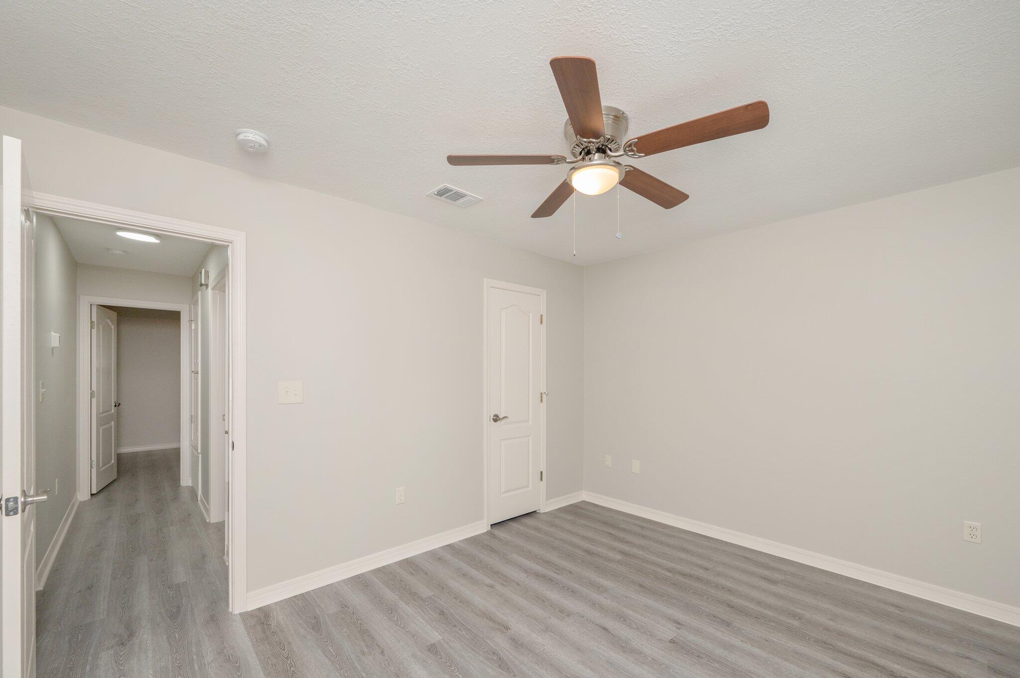 DEER VALLEY ESTATES LOT 3 - Residential