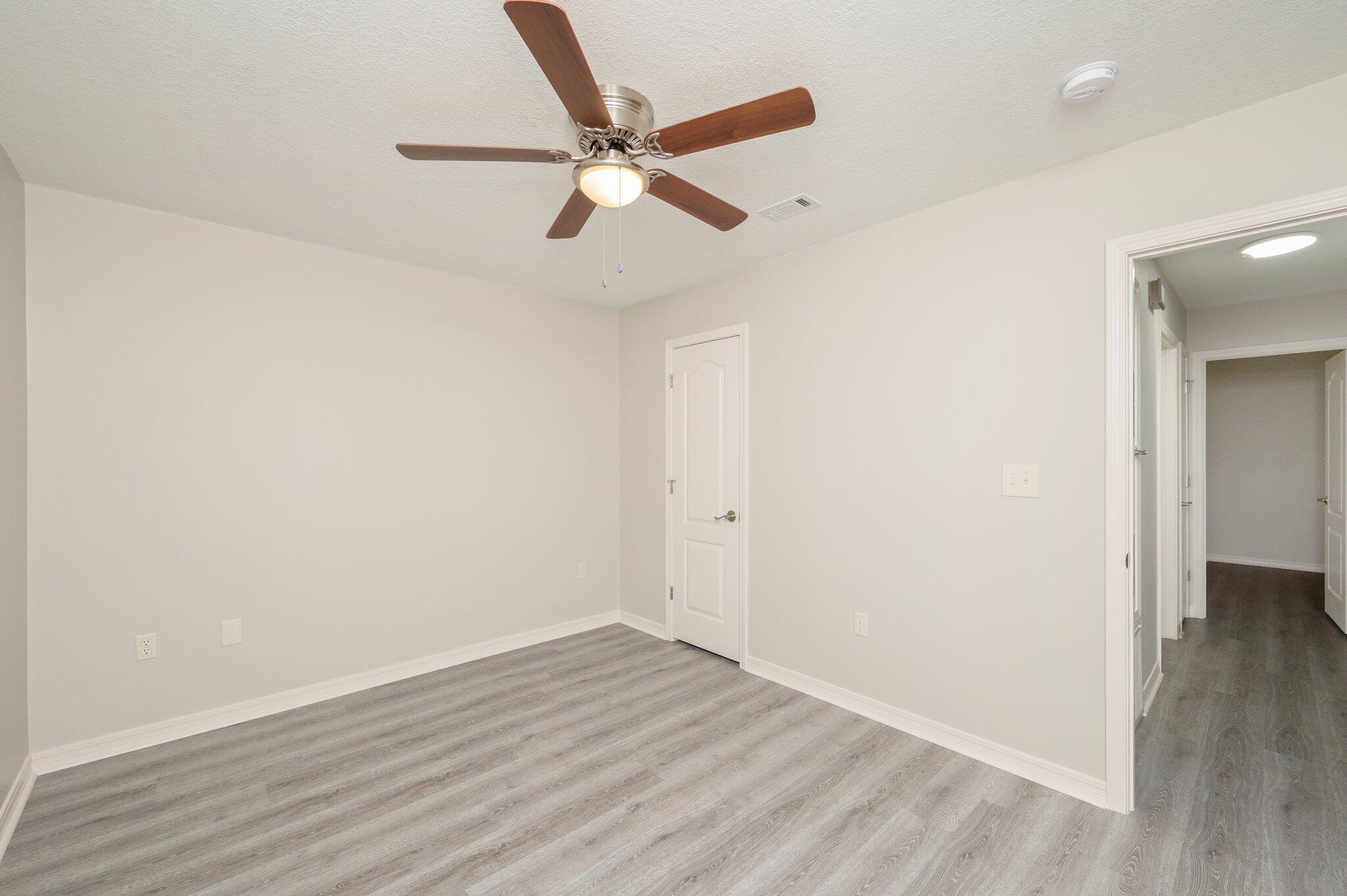 DEER VALLEY ESTATES LOT 3 - Residential