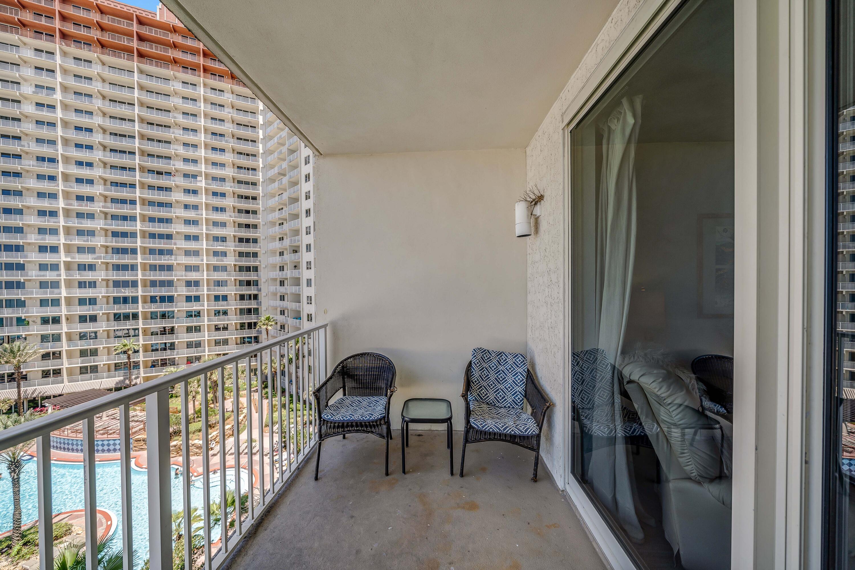 SHORES OF PANAMA II - Residential