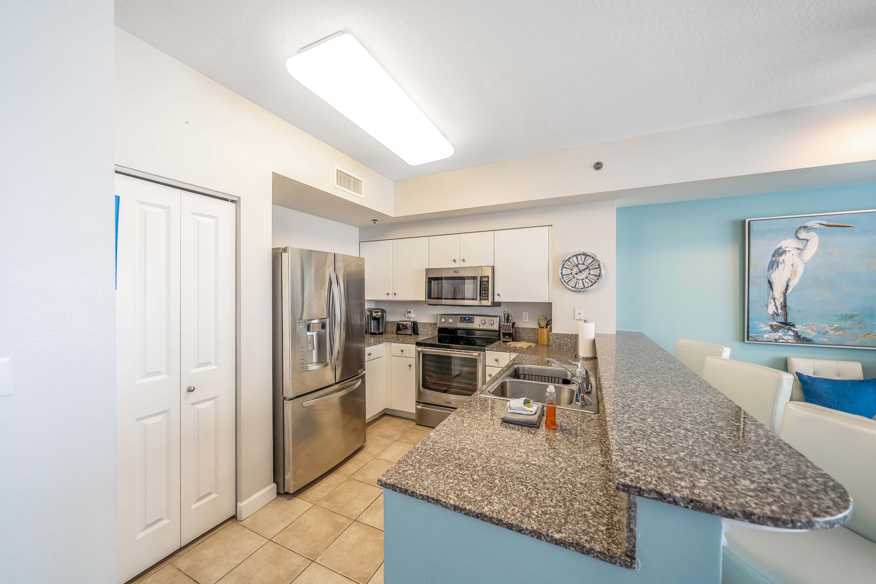 SHORES OF PANAMA II - Residential