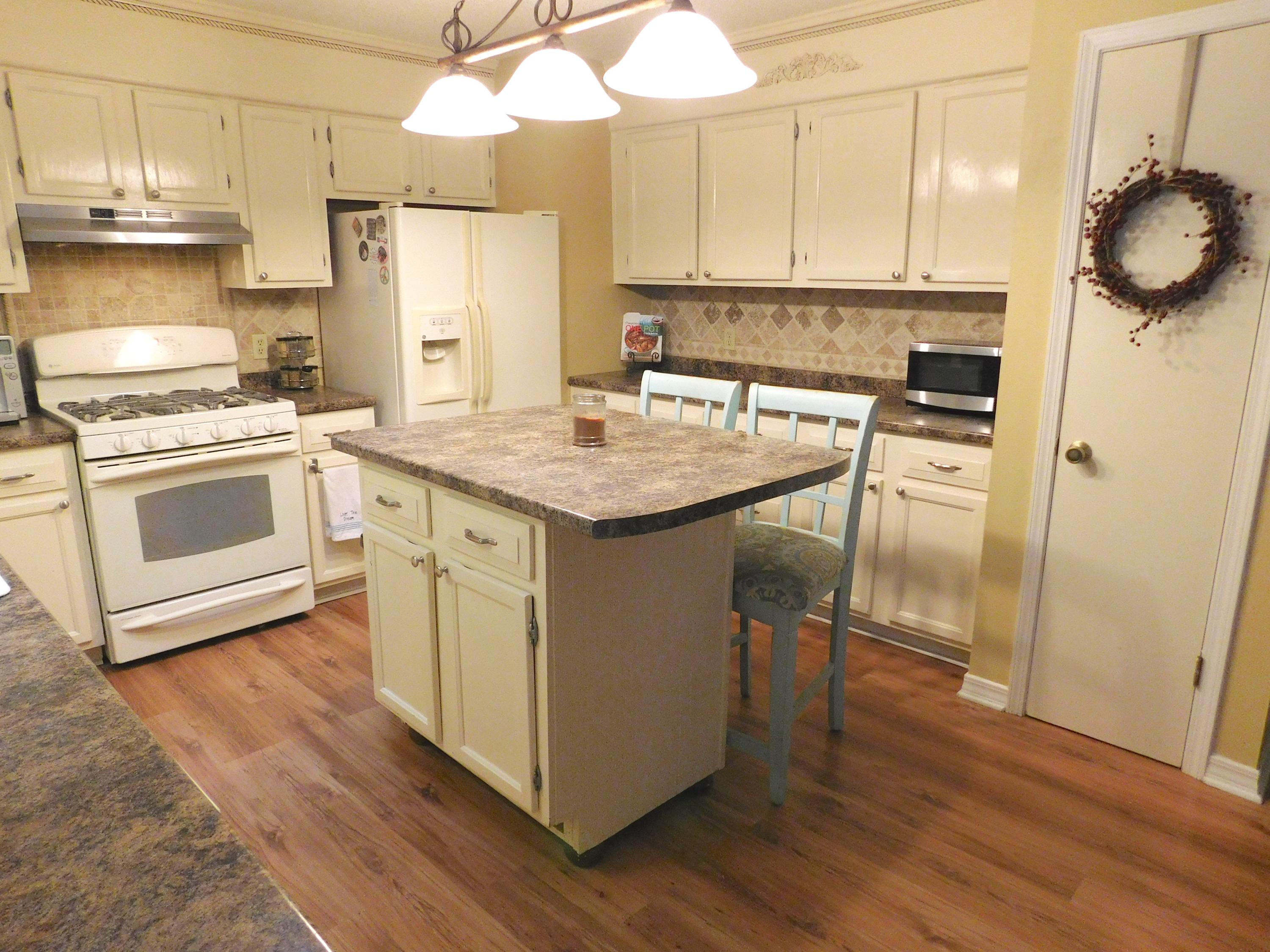 CREEKSIDE 4 - Residential