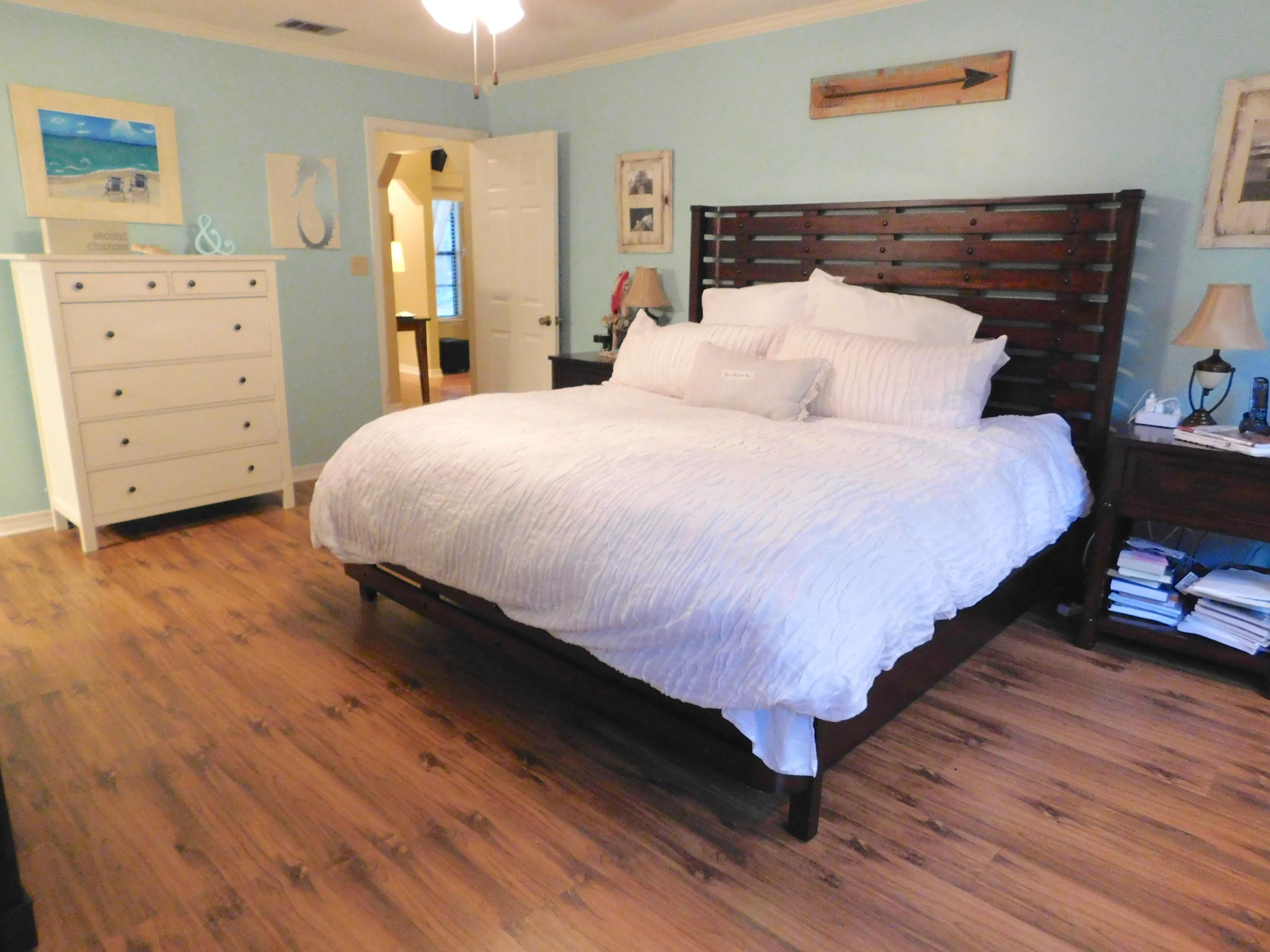 CREEKSIDE 4 - Residential