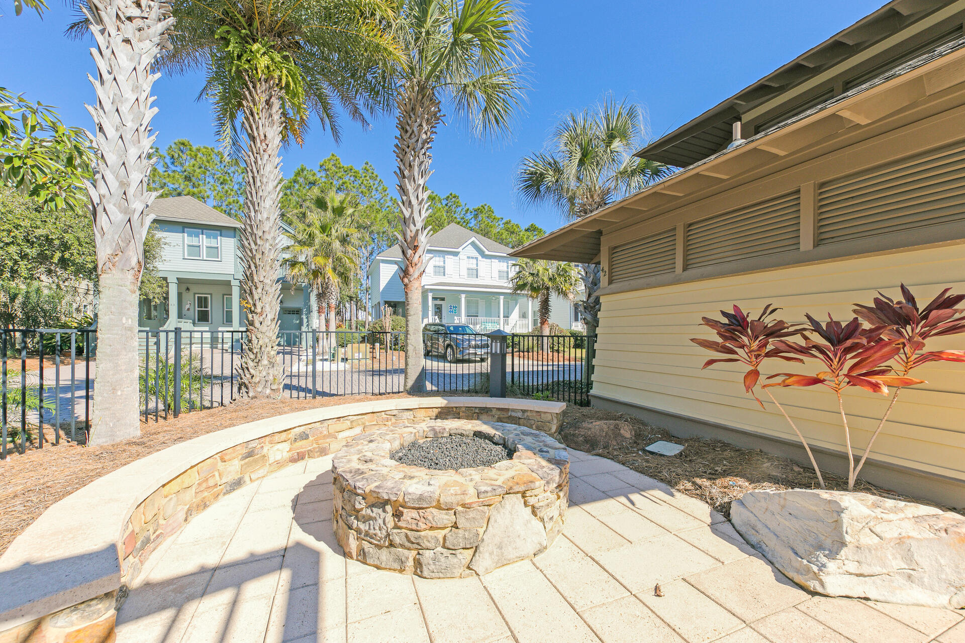 SANTA ROSA GOLF VILLAS - Residential
