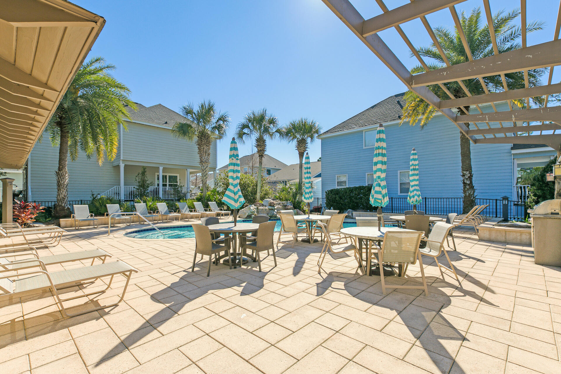 SANTA ROSA GOLF VILLAS - Residential