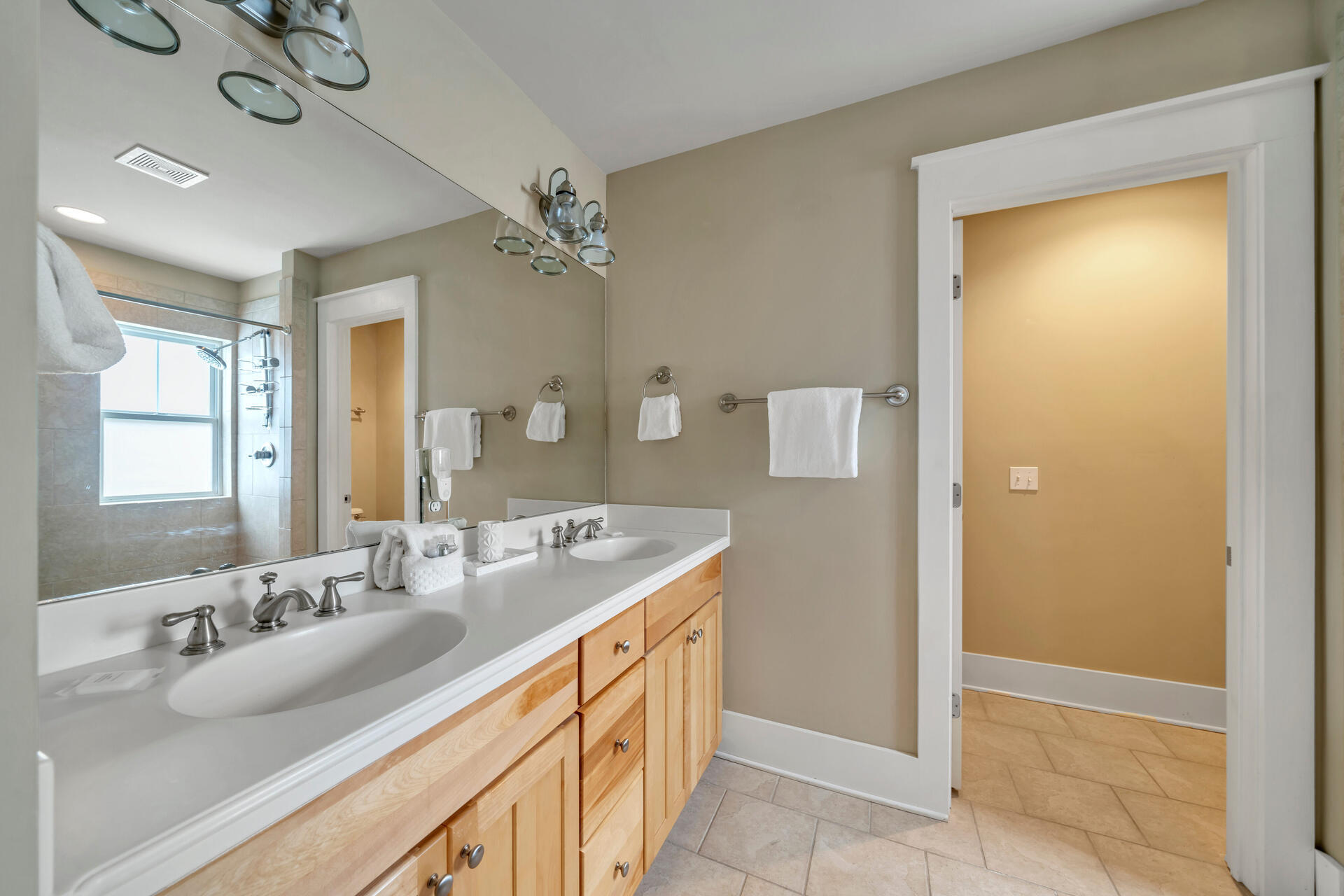 SANTA ROSA GOLF VILLAS - Residential