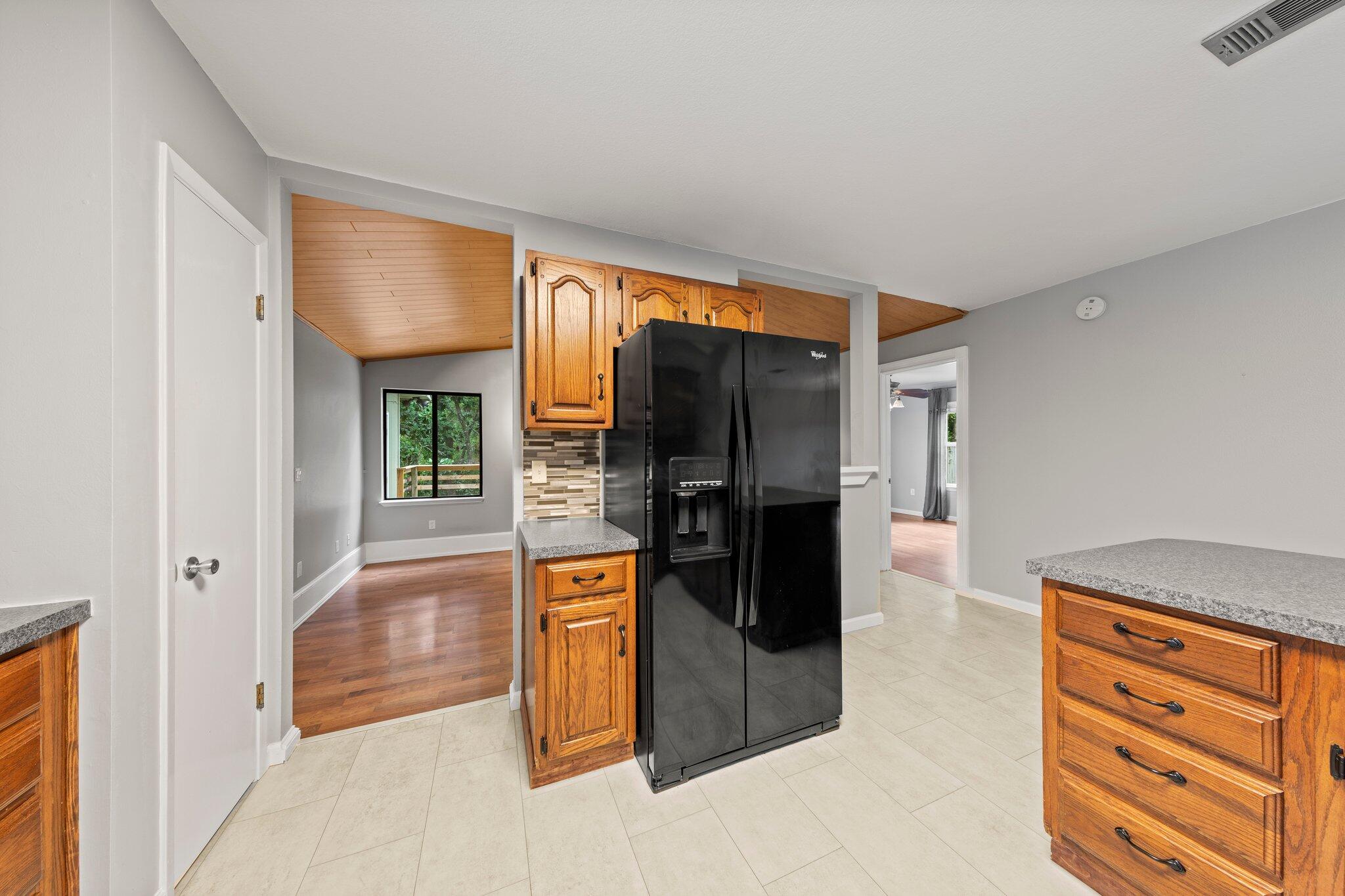 TOWER ACRES - Residential Lease