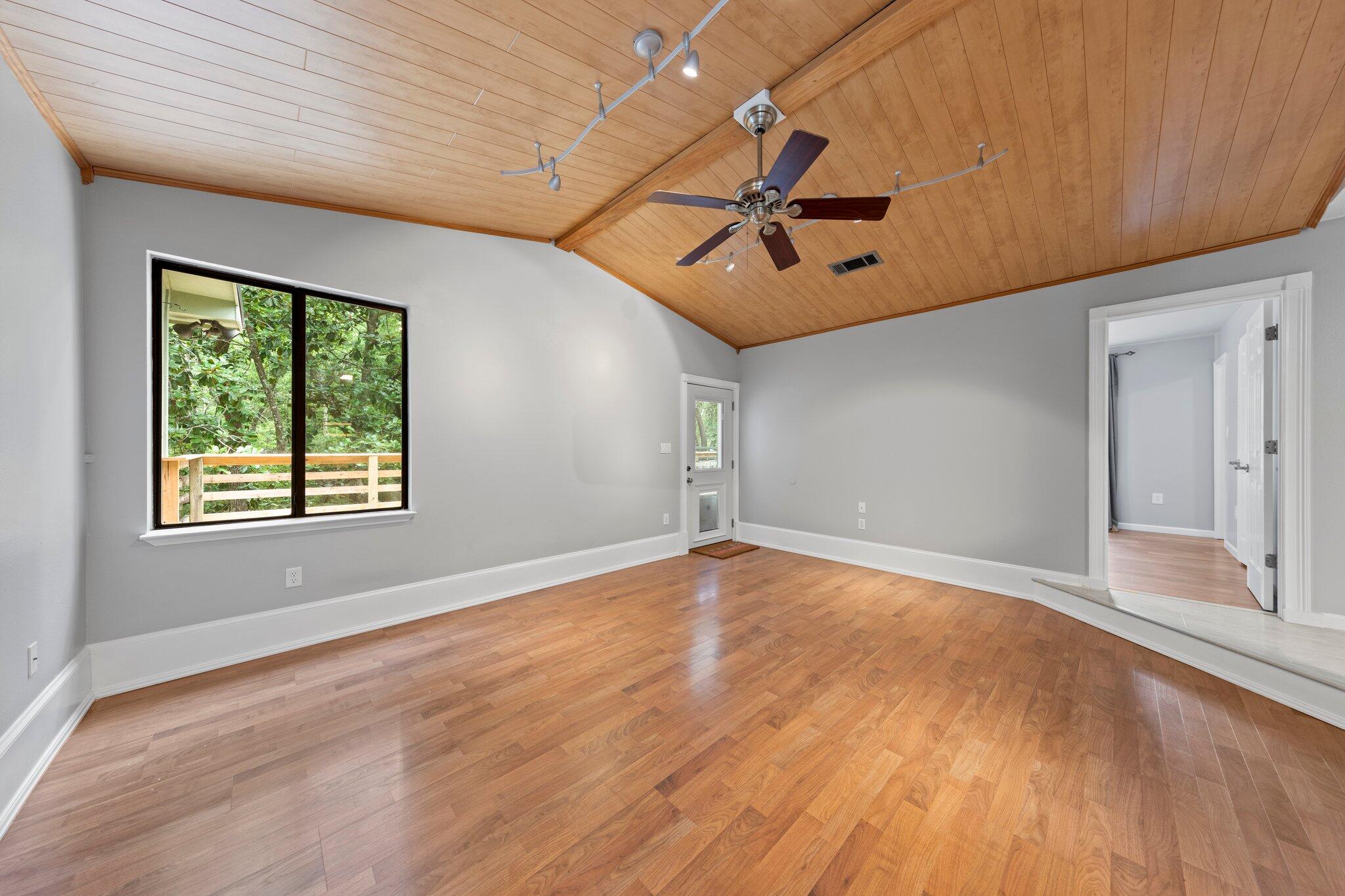 TOWER ACRES - Residential Lease