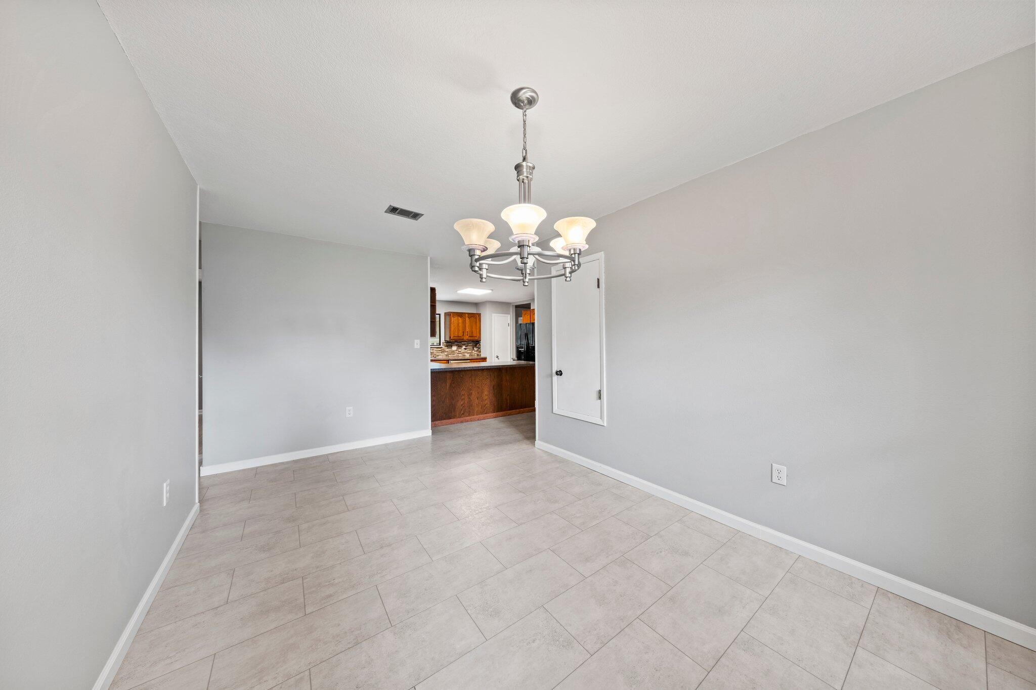 TOWER ACRES - Residential Lease