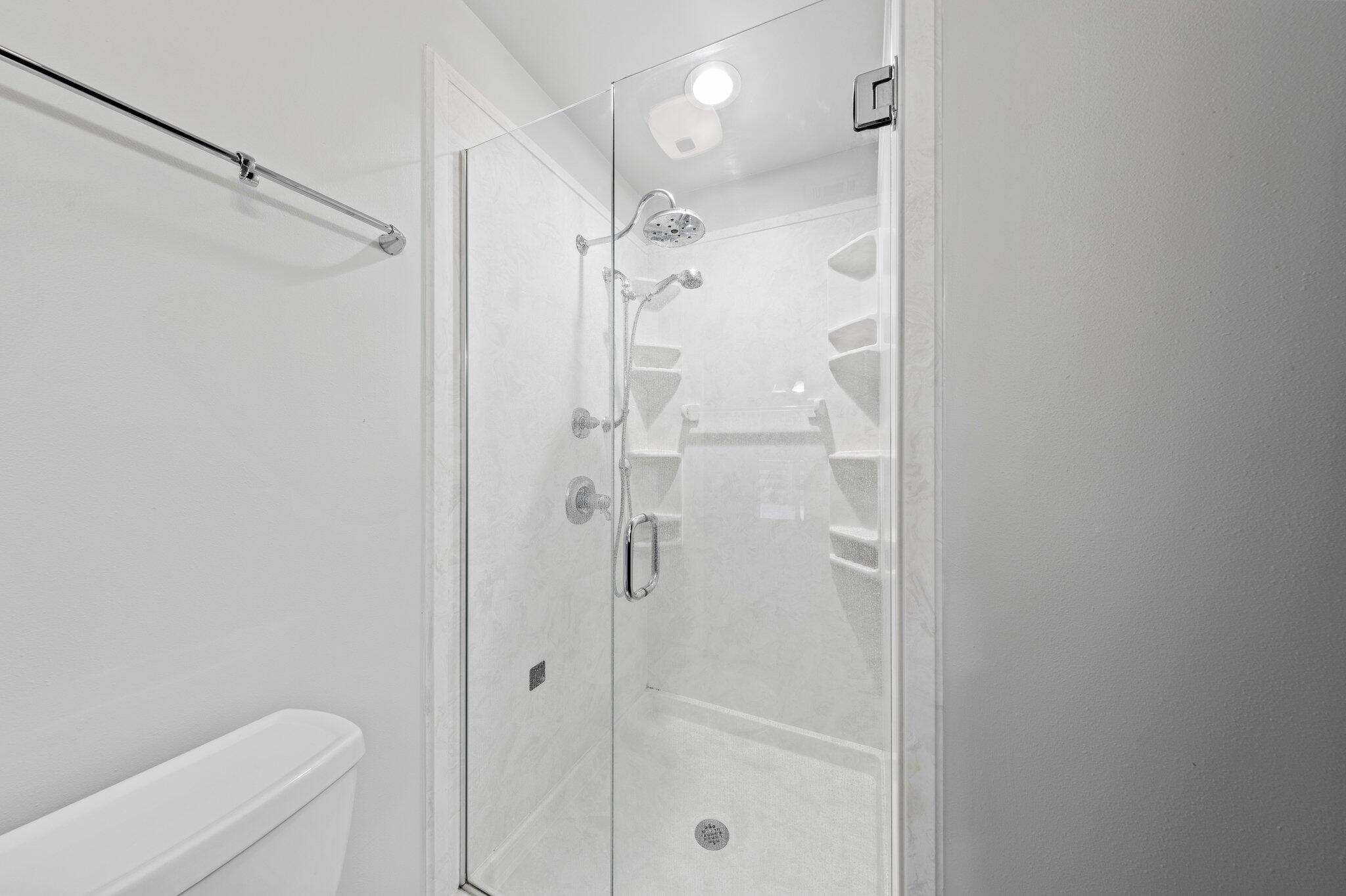 TOWER ACRES - Residential Lease