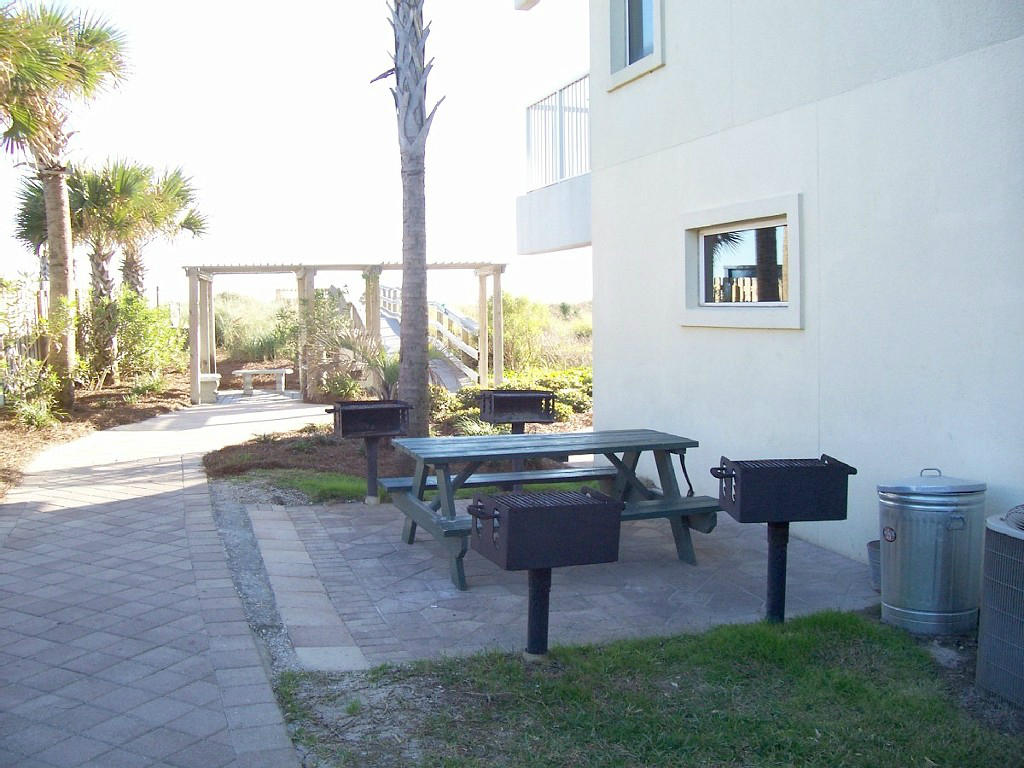 DESTIN WEST BEACH & BAY RESORT - Residential