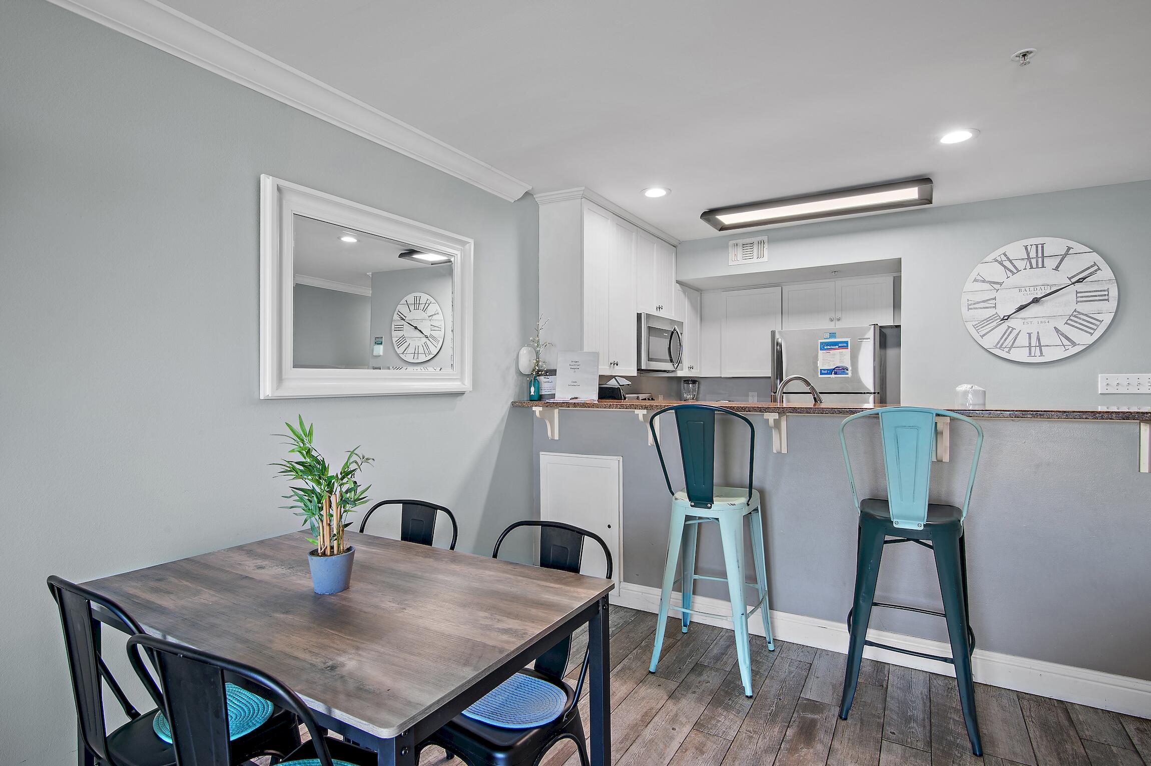 MARAVILLA CONDO 1 - Residential