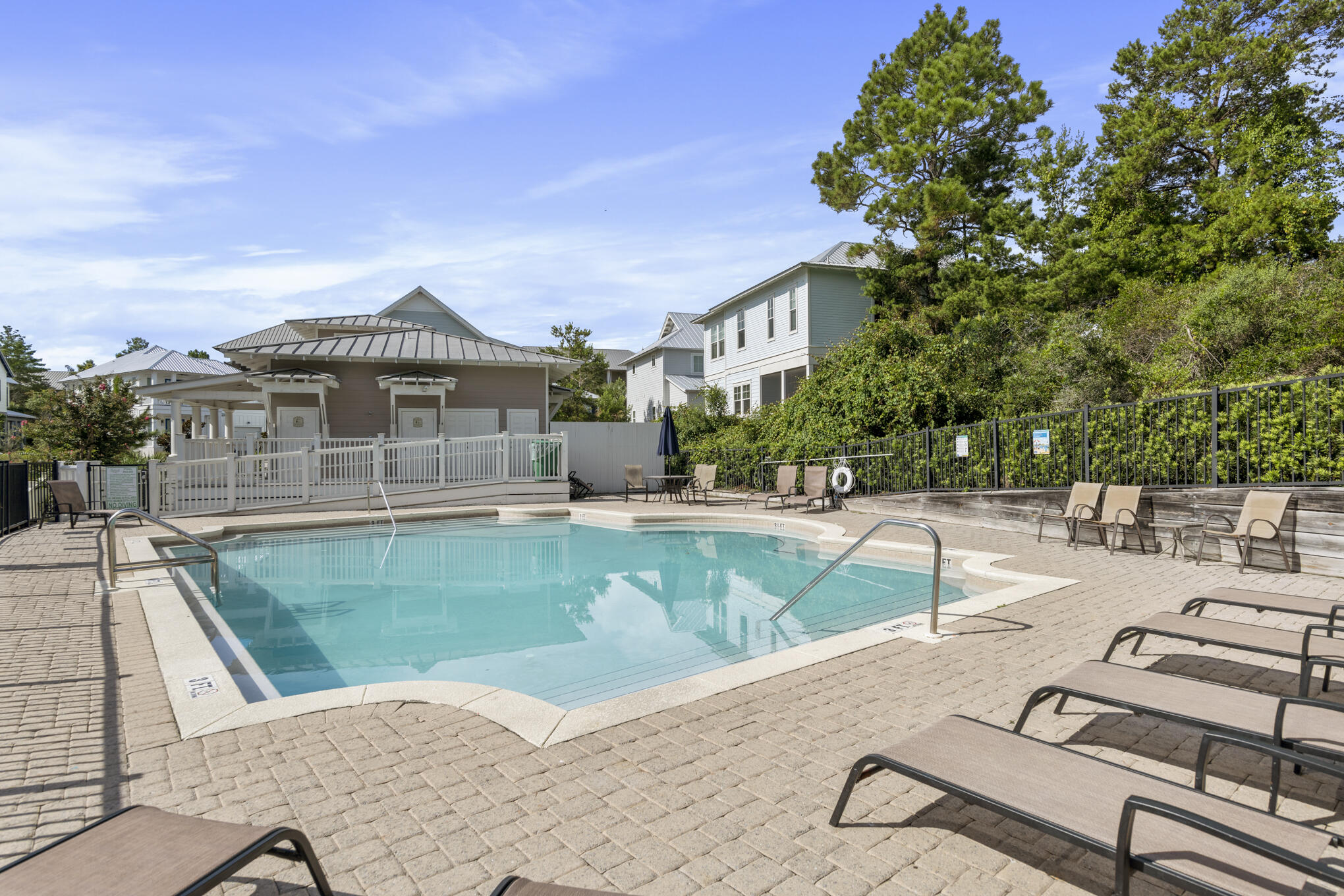 LAKESIDE AT BLUE MOUNTAIN BEACH - Residential Lease