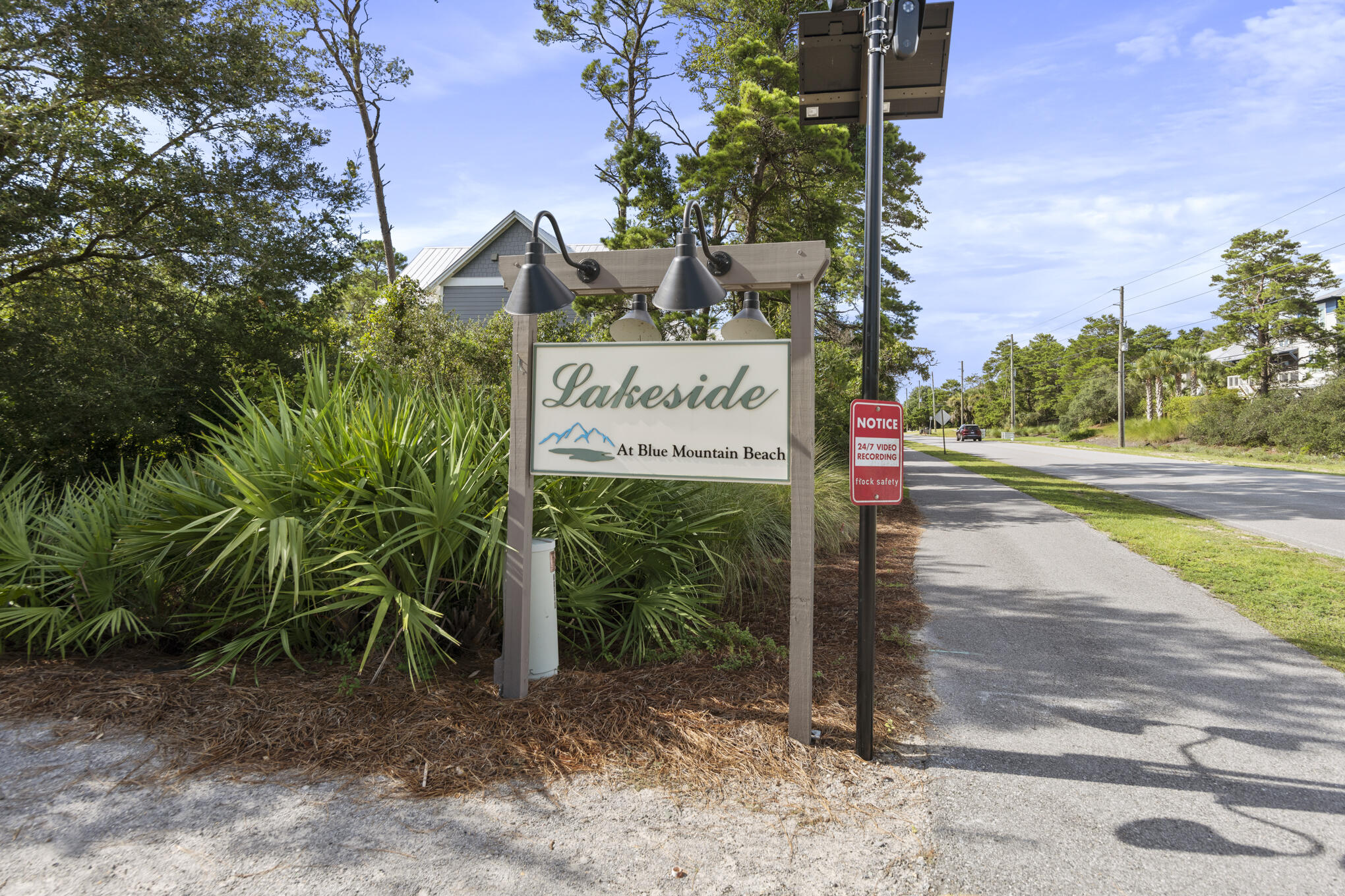 LAKESIDE AT BLUE MOUNTAIN BEACH - Residential Lease