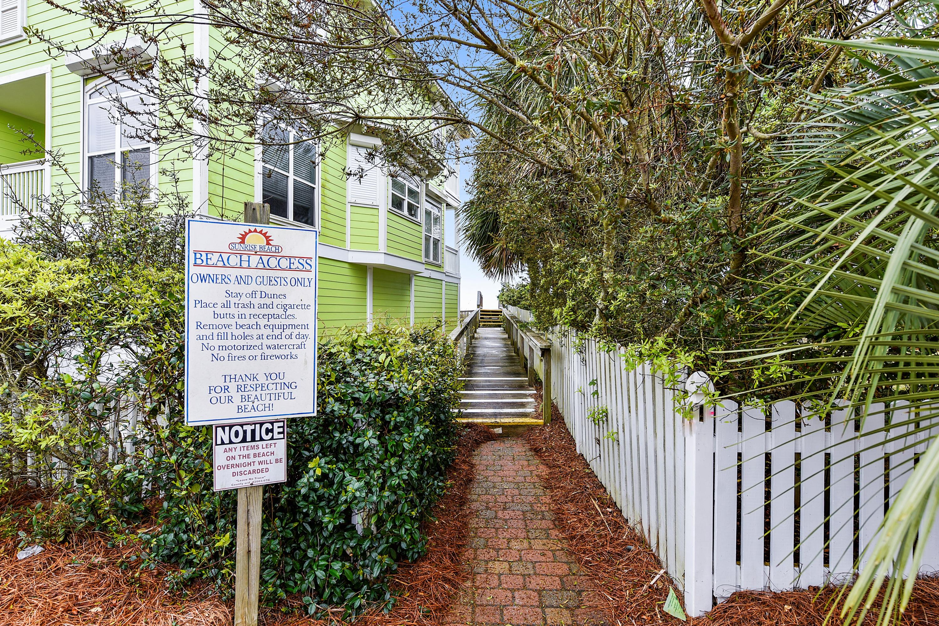 SUNRISE BEACH - Residential