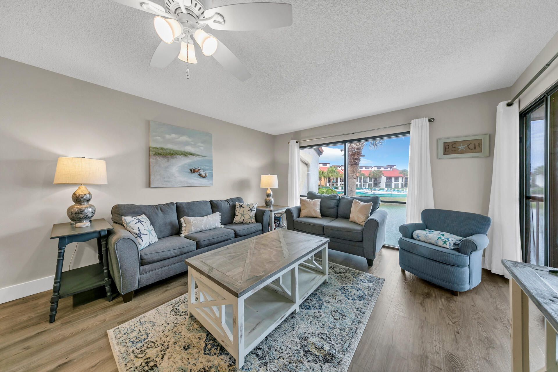 EDGEWATER GOLF VILLAS IV - Residential