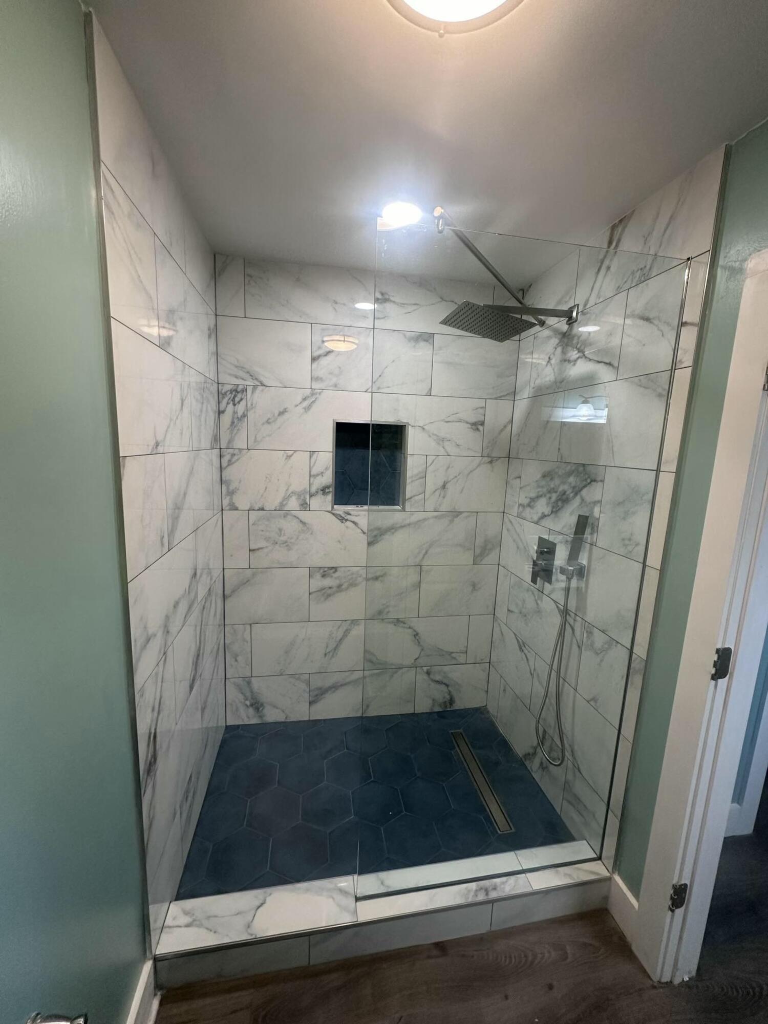 EDGEWATER GOLF VILLAS IV - Residential