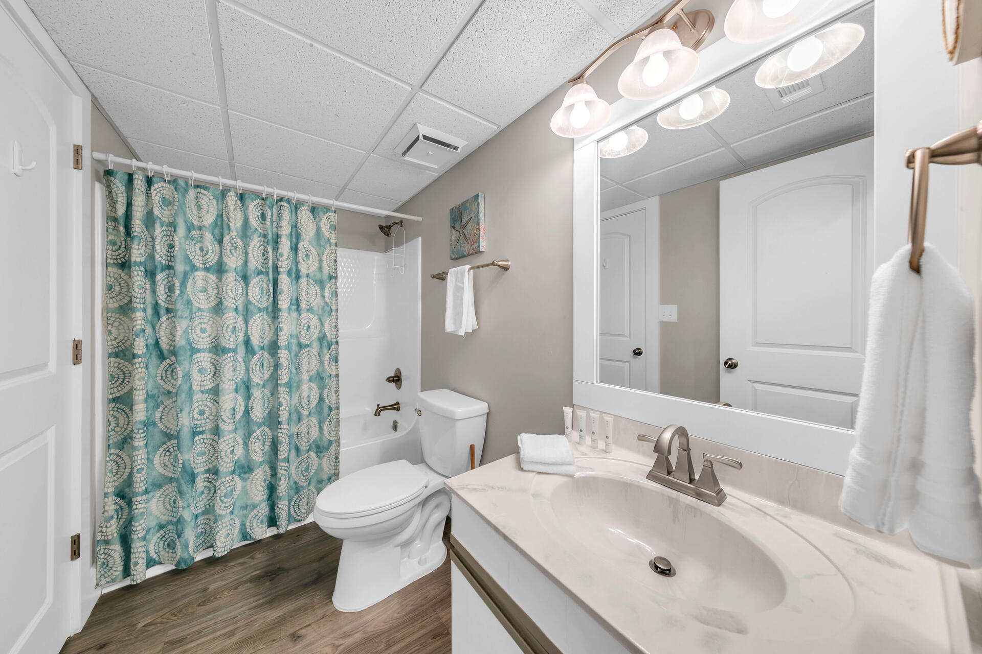 EDGEWATER GOLF VILLAS IV - Residential