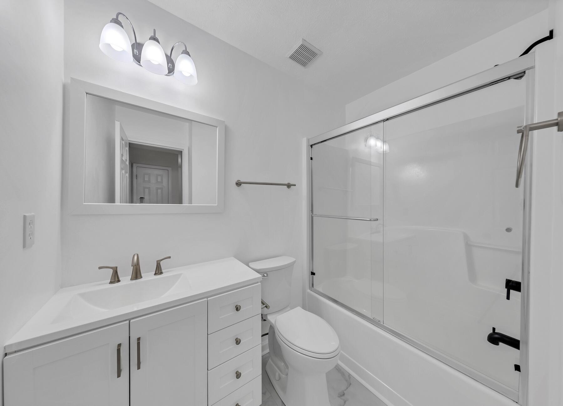 ROLLING PINES - Residential