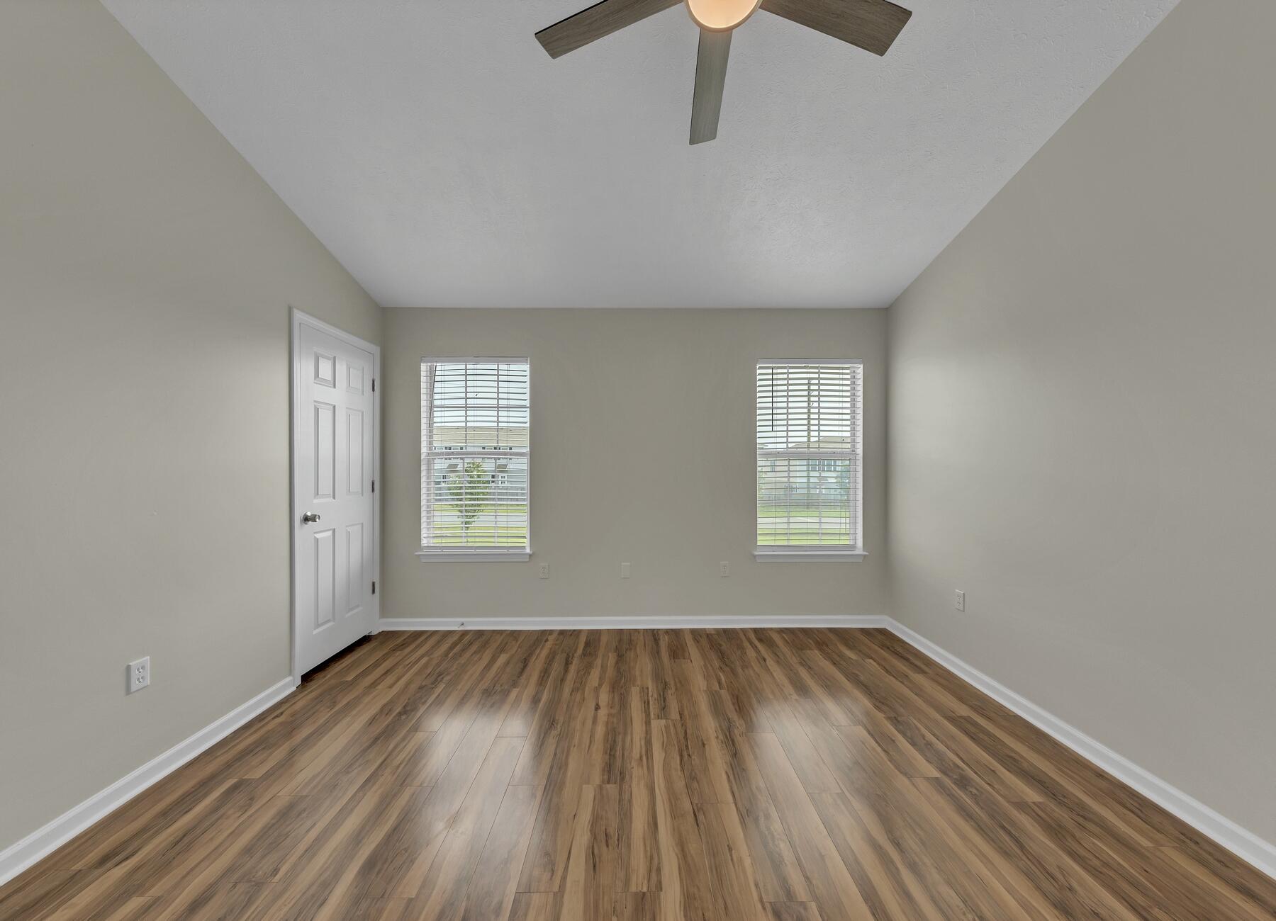 ROLLING PINES - Residential