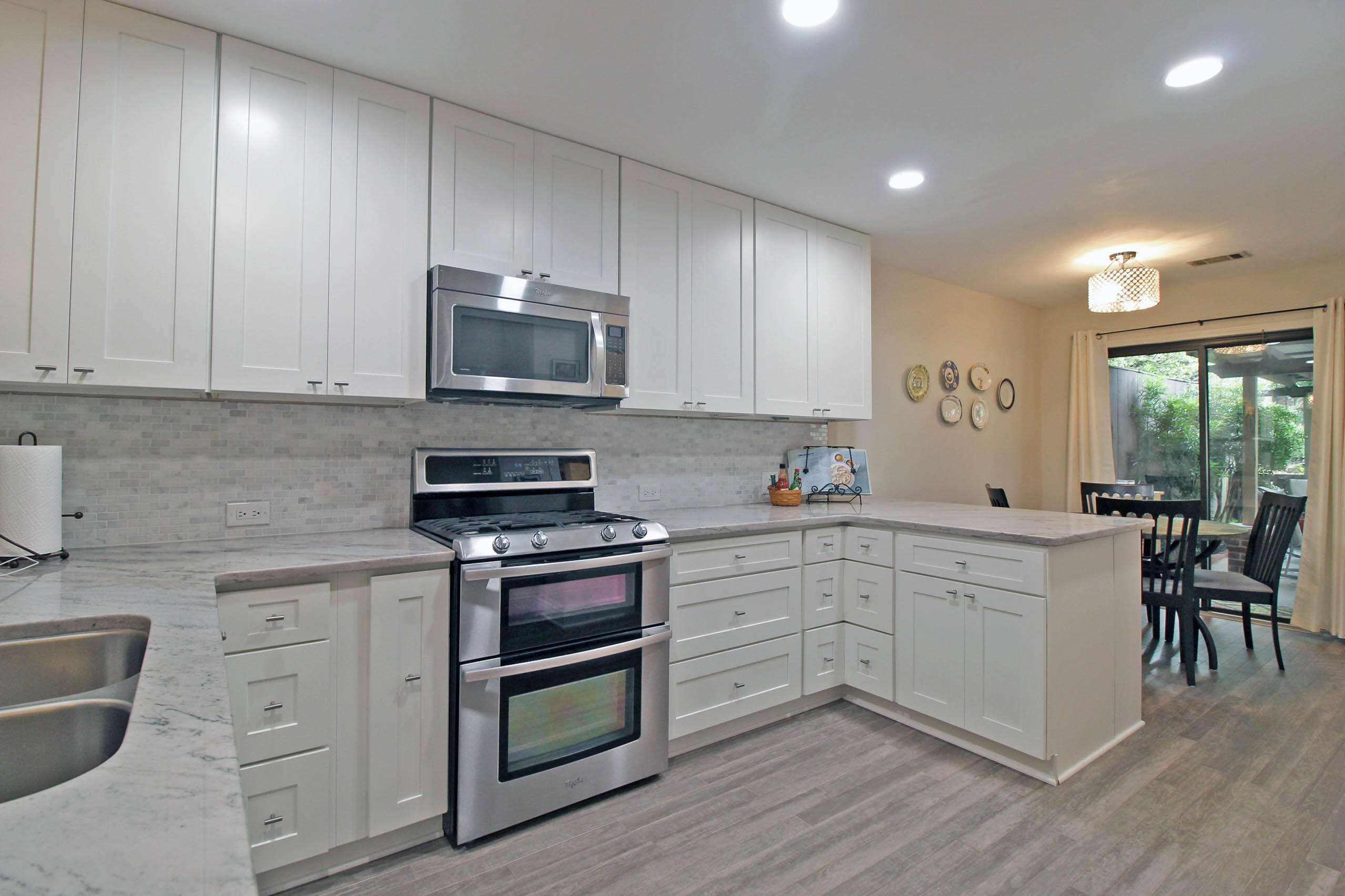 LAKE WAY VILLAS 1 - Residential