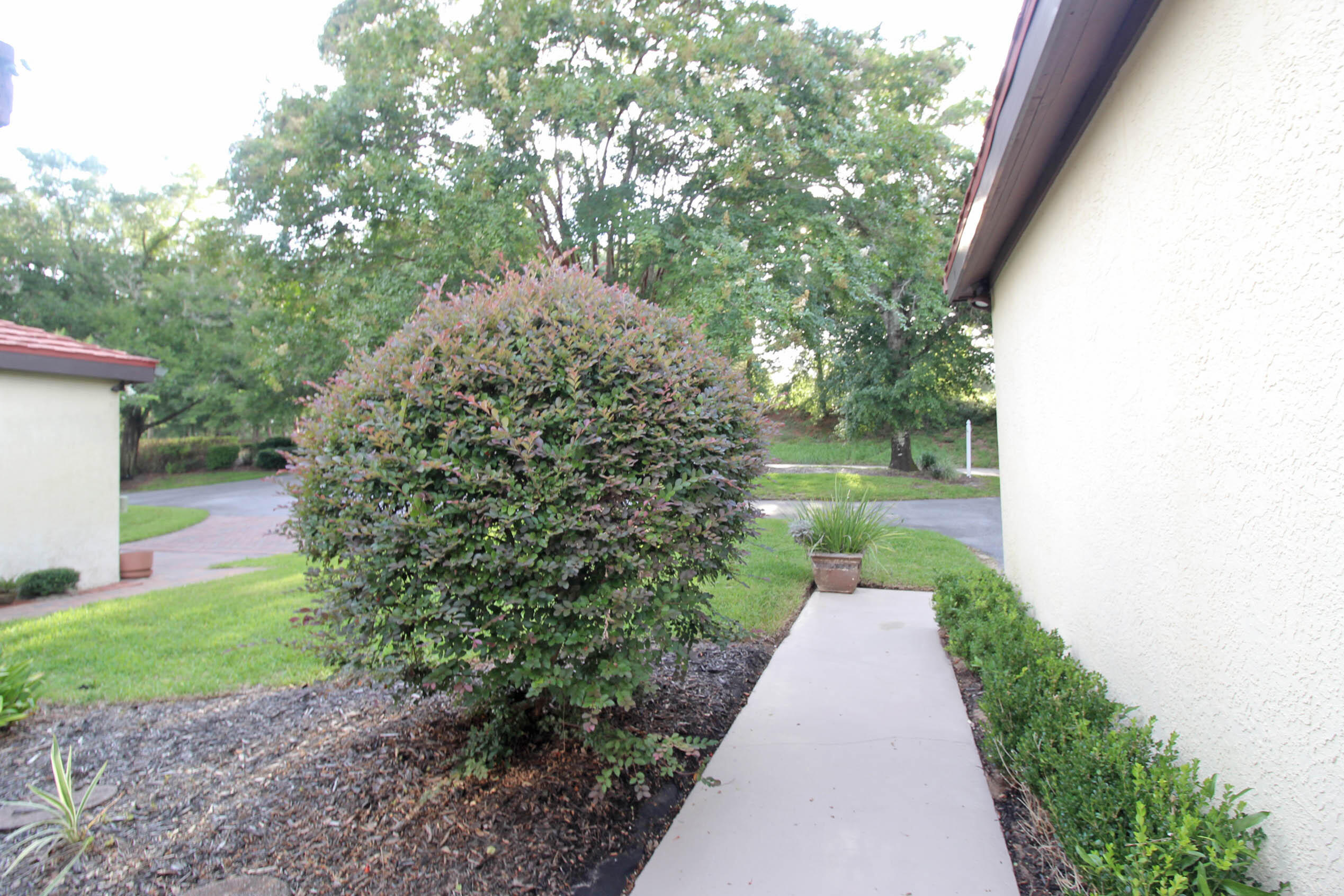 LAKE WAY VILLAS 1 - Residential