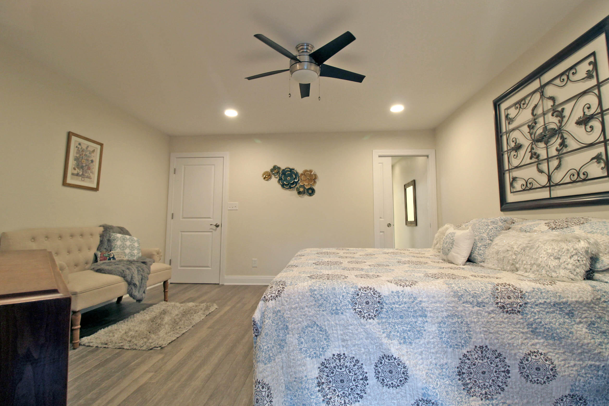 LAKE WAY VILLAS 1 - Residential