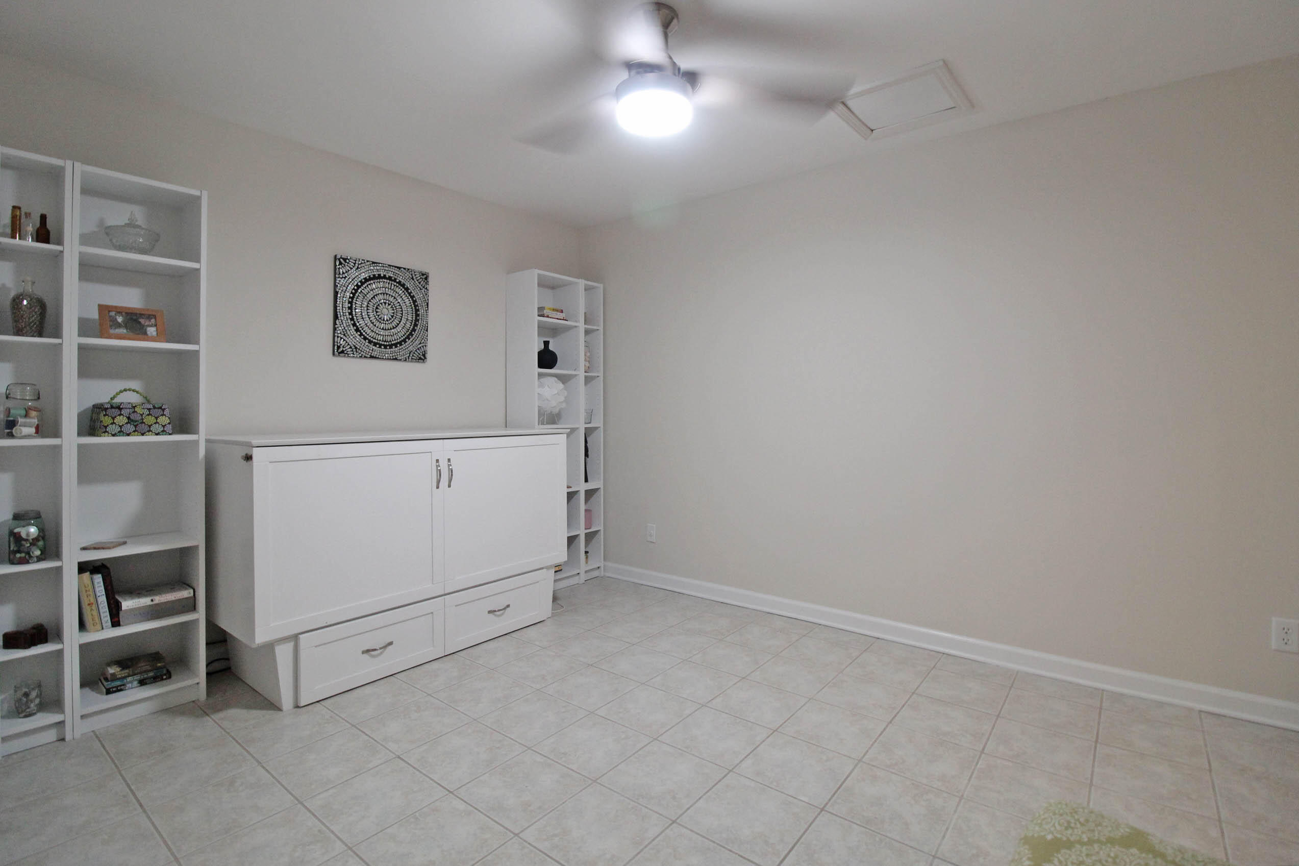 LAKE WAY VILLAS 1 - Residential