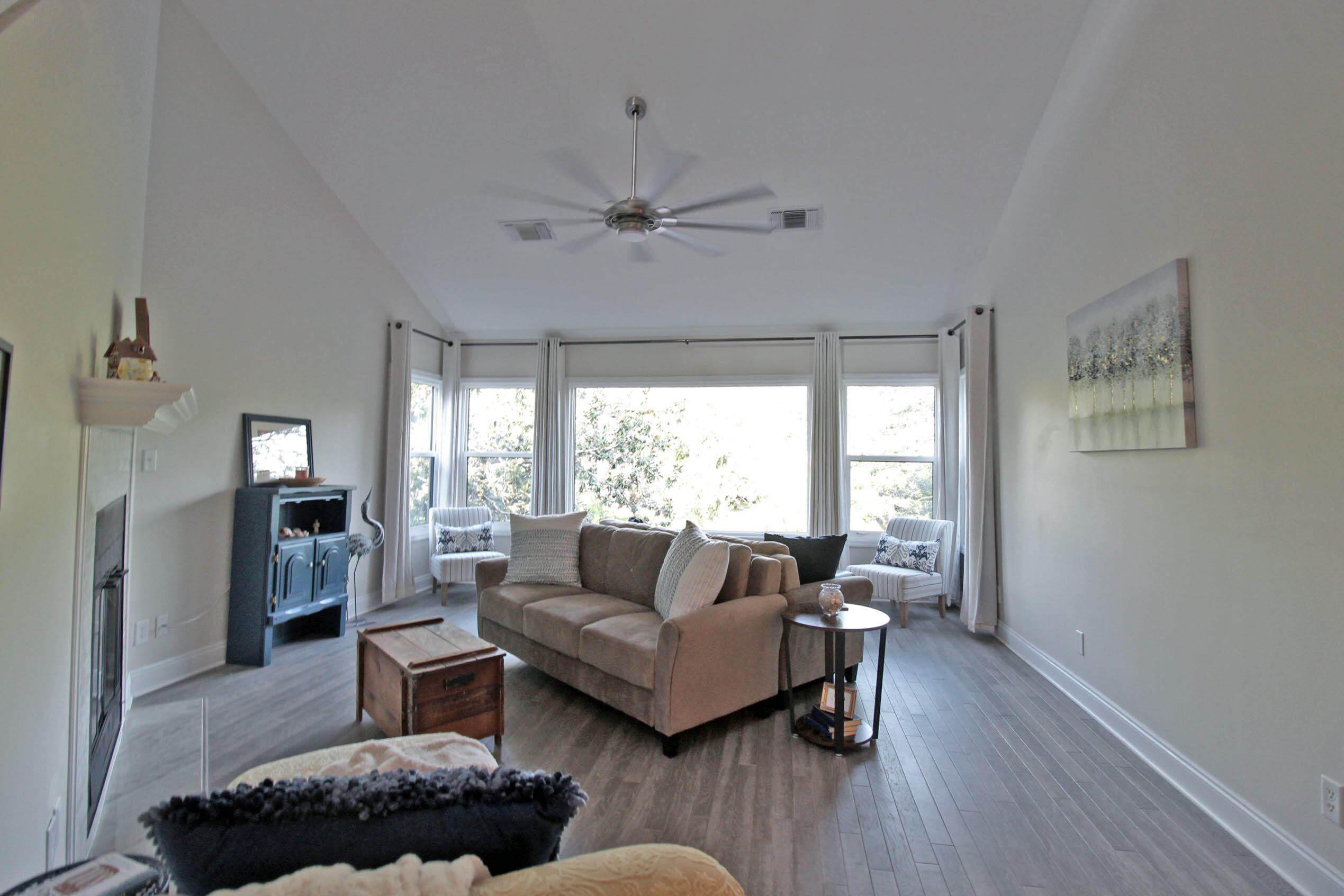 LAKE WAY VILLAS 1 - Residential